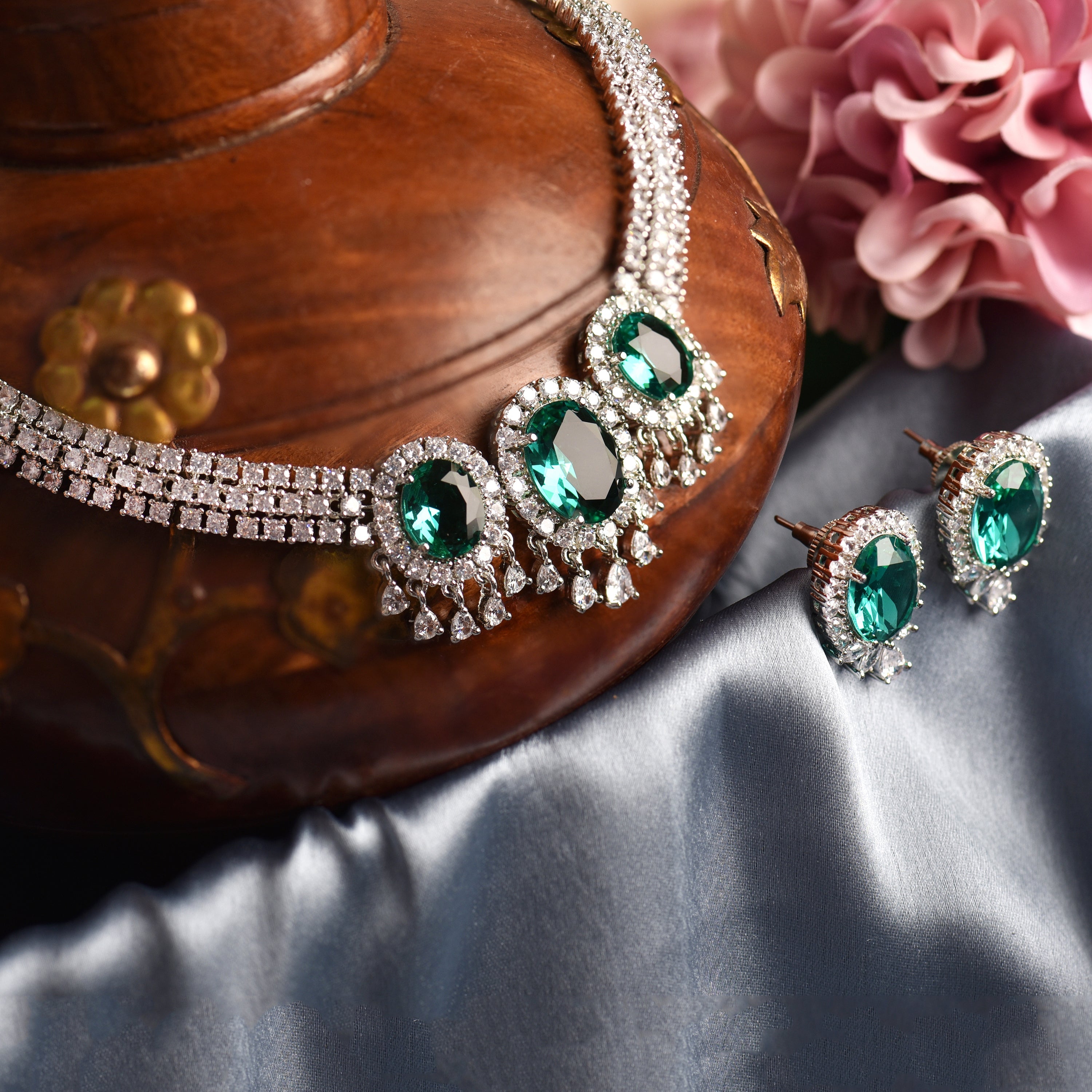 DIAMOND SETS