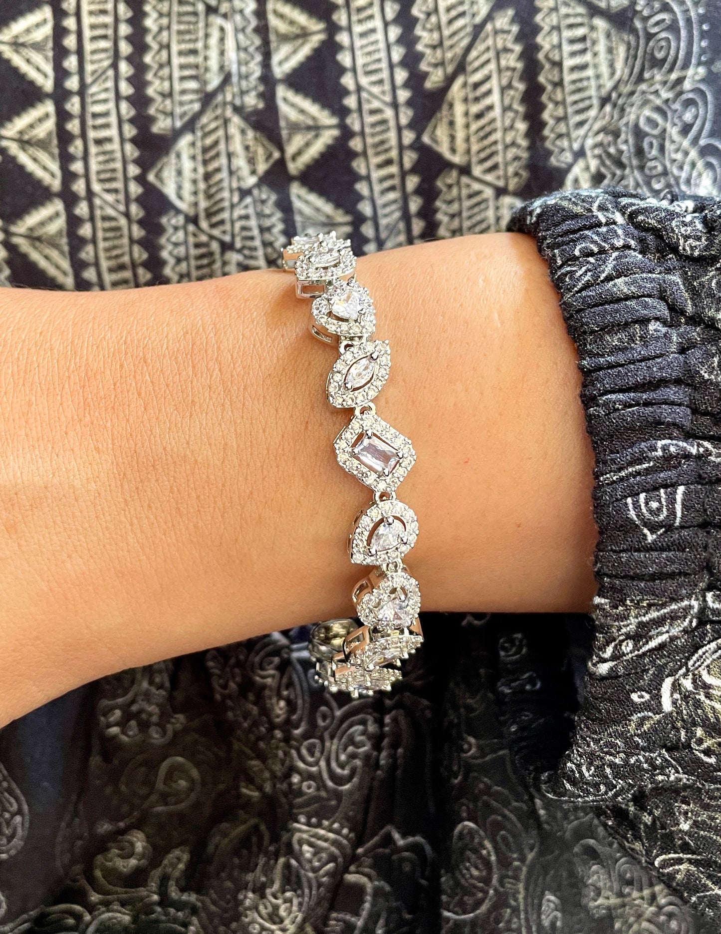Aanya Multi Solitaire Diamond Bracelet