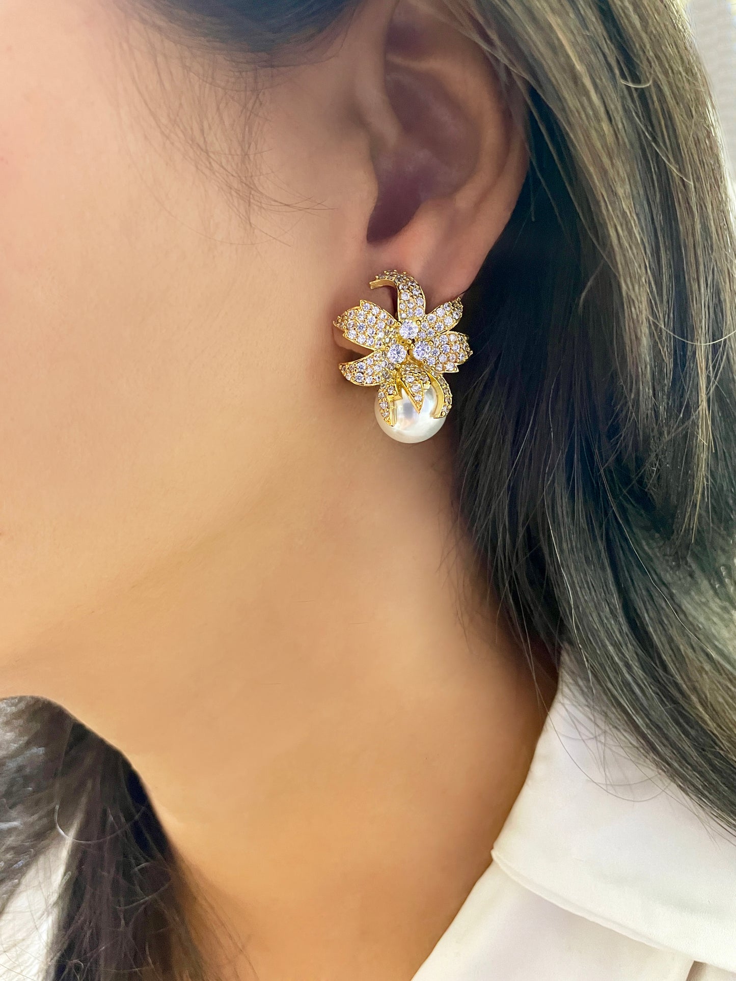 Spring Diamond & Pearl Designer Studs