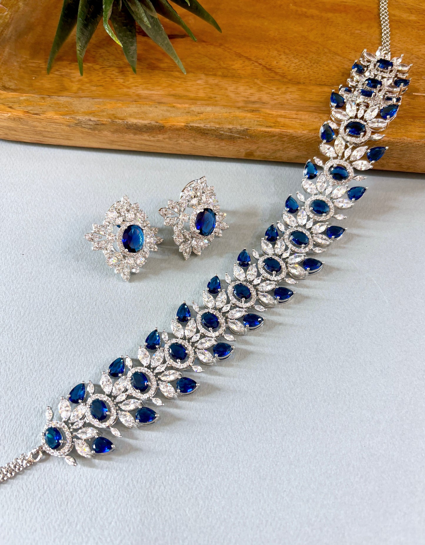 Hazel Dual Color Designer Choker Set