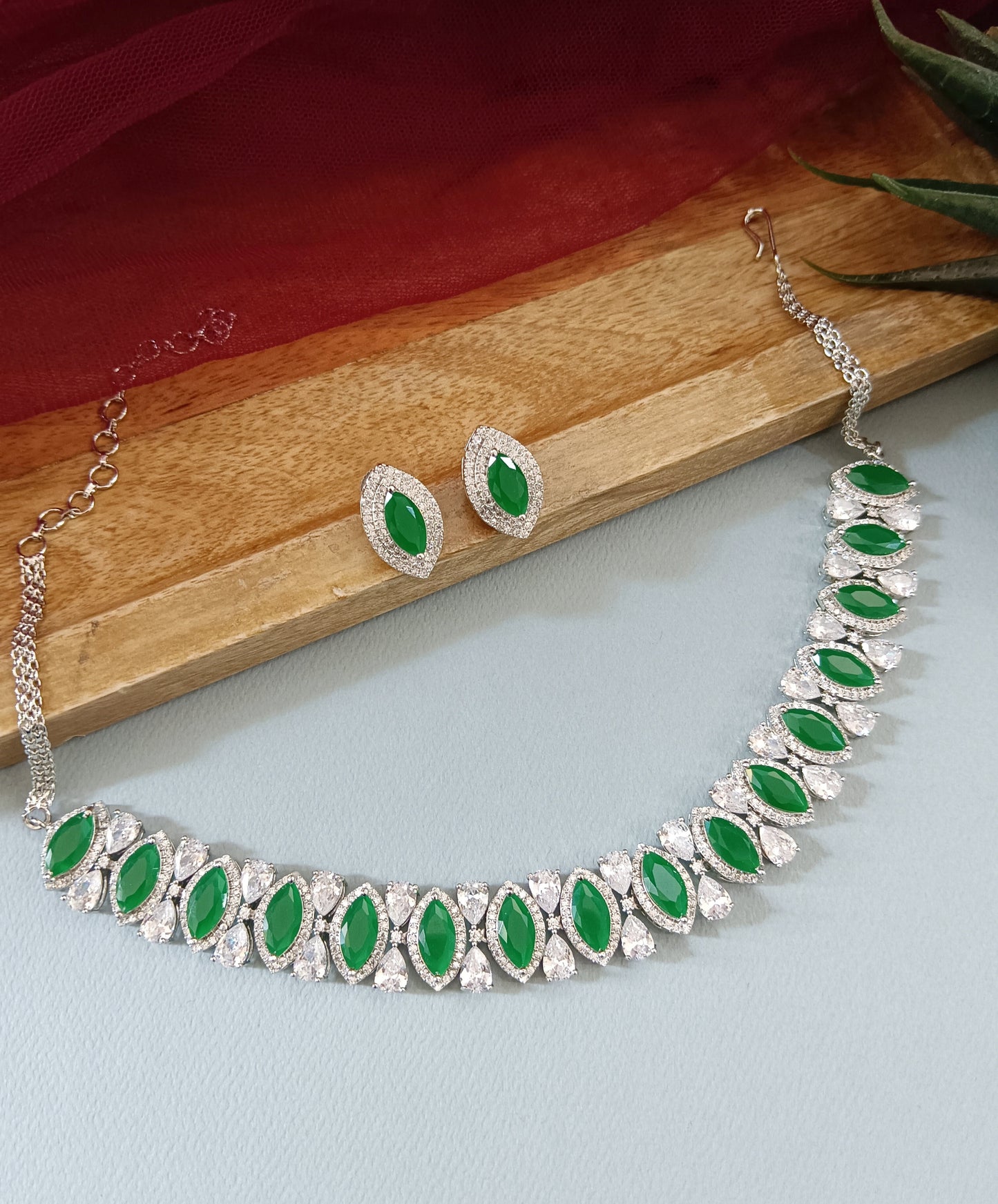 Viva Designer Diamond Necklace Set