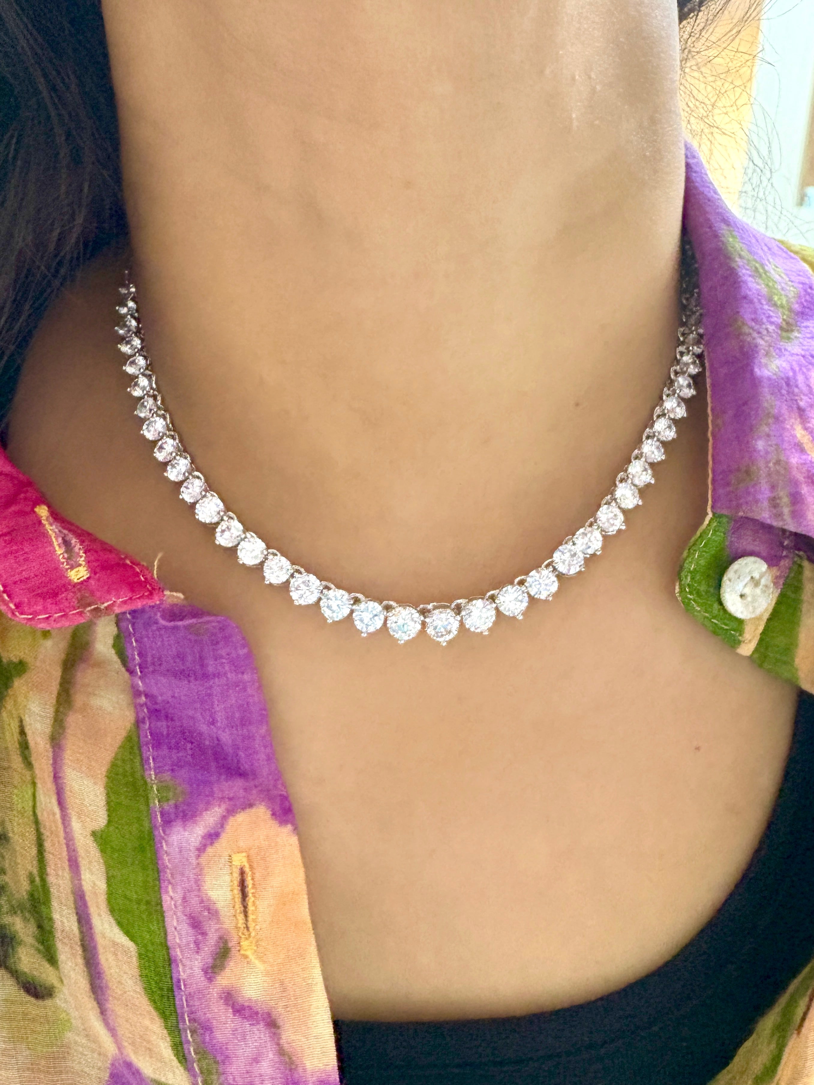 Solitairio Diamond Necklace Set
