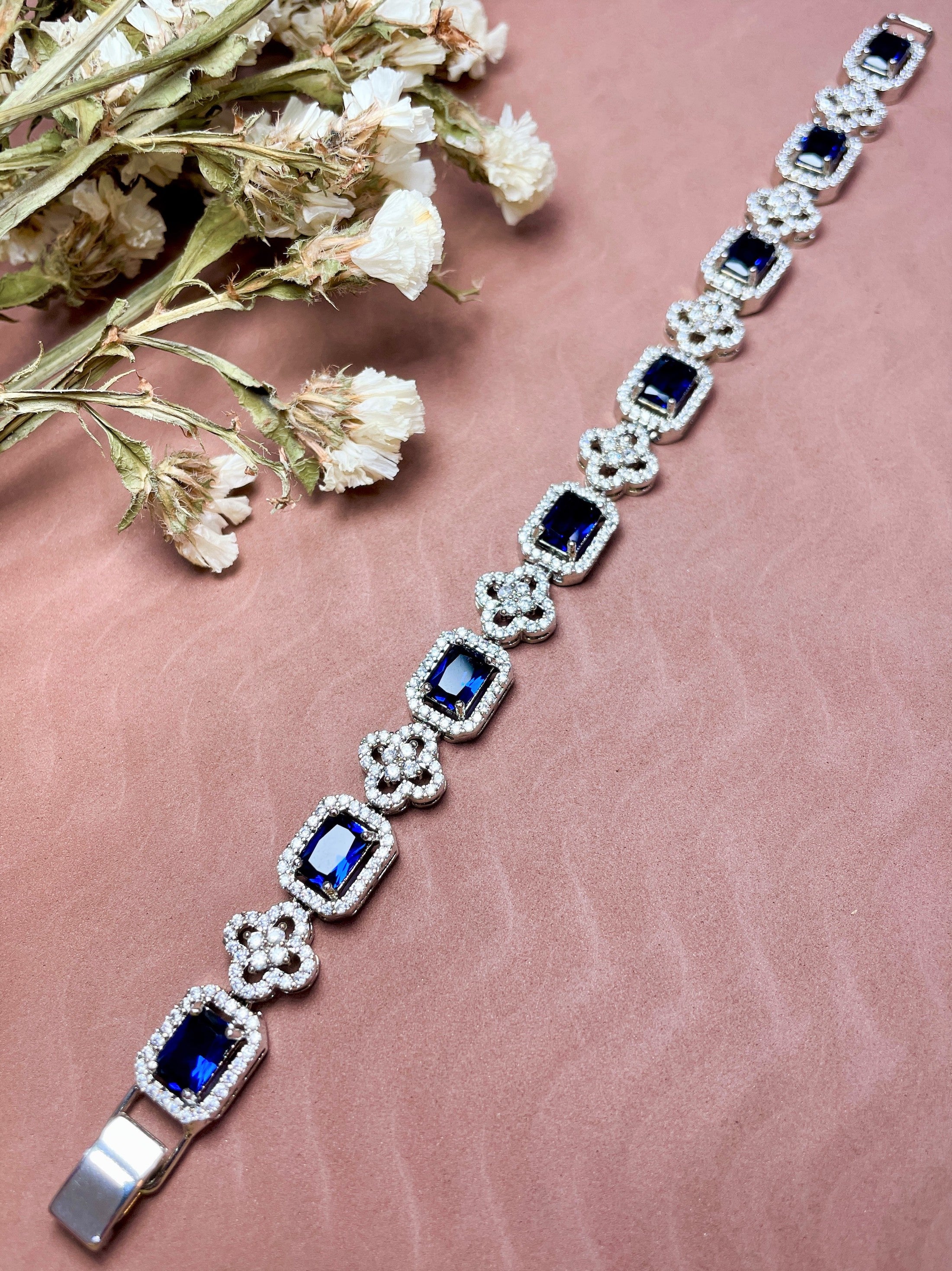 Clover Octa Diamond Bracelet