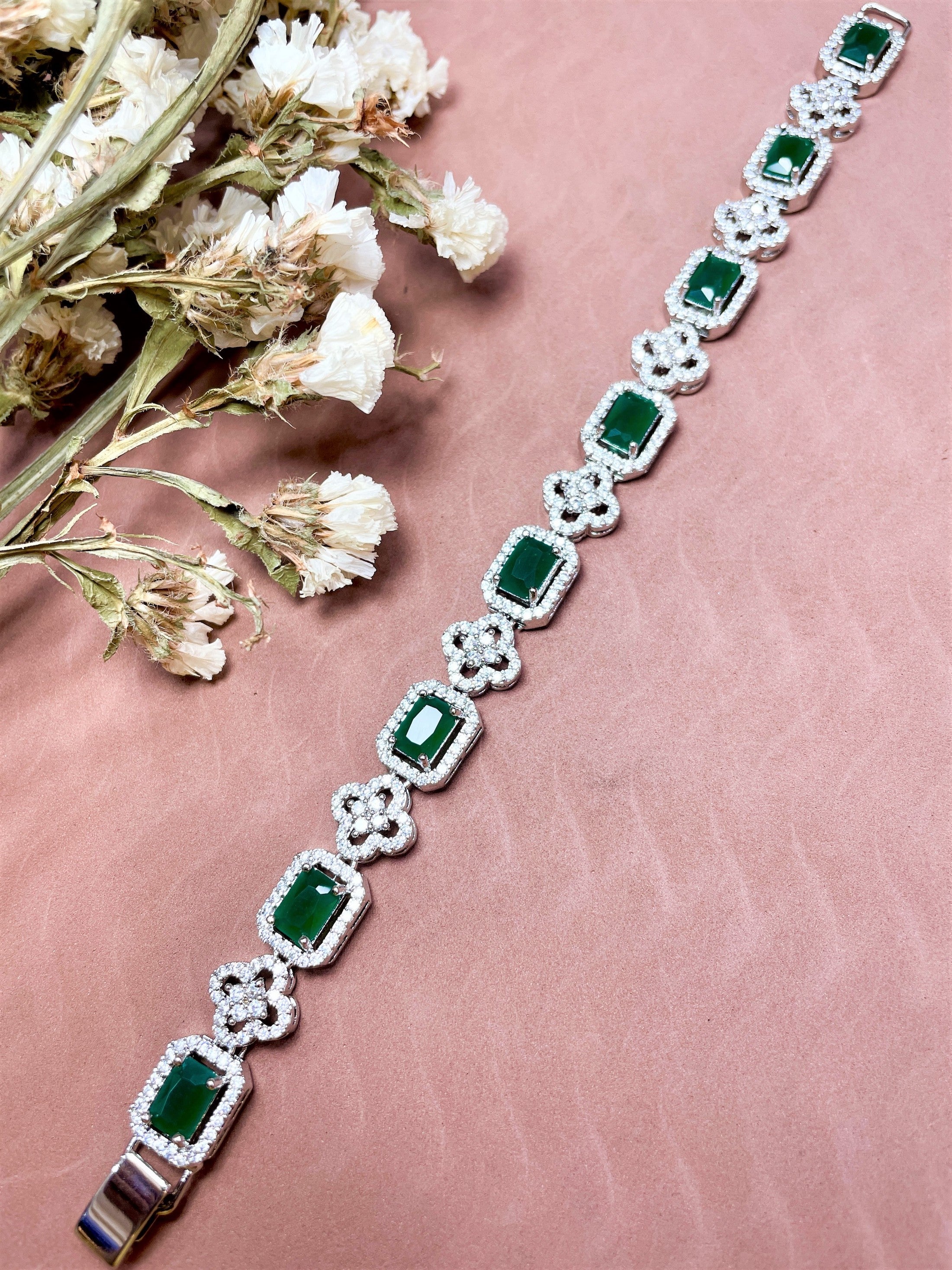 Clover Octa Diamond Bracelet