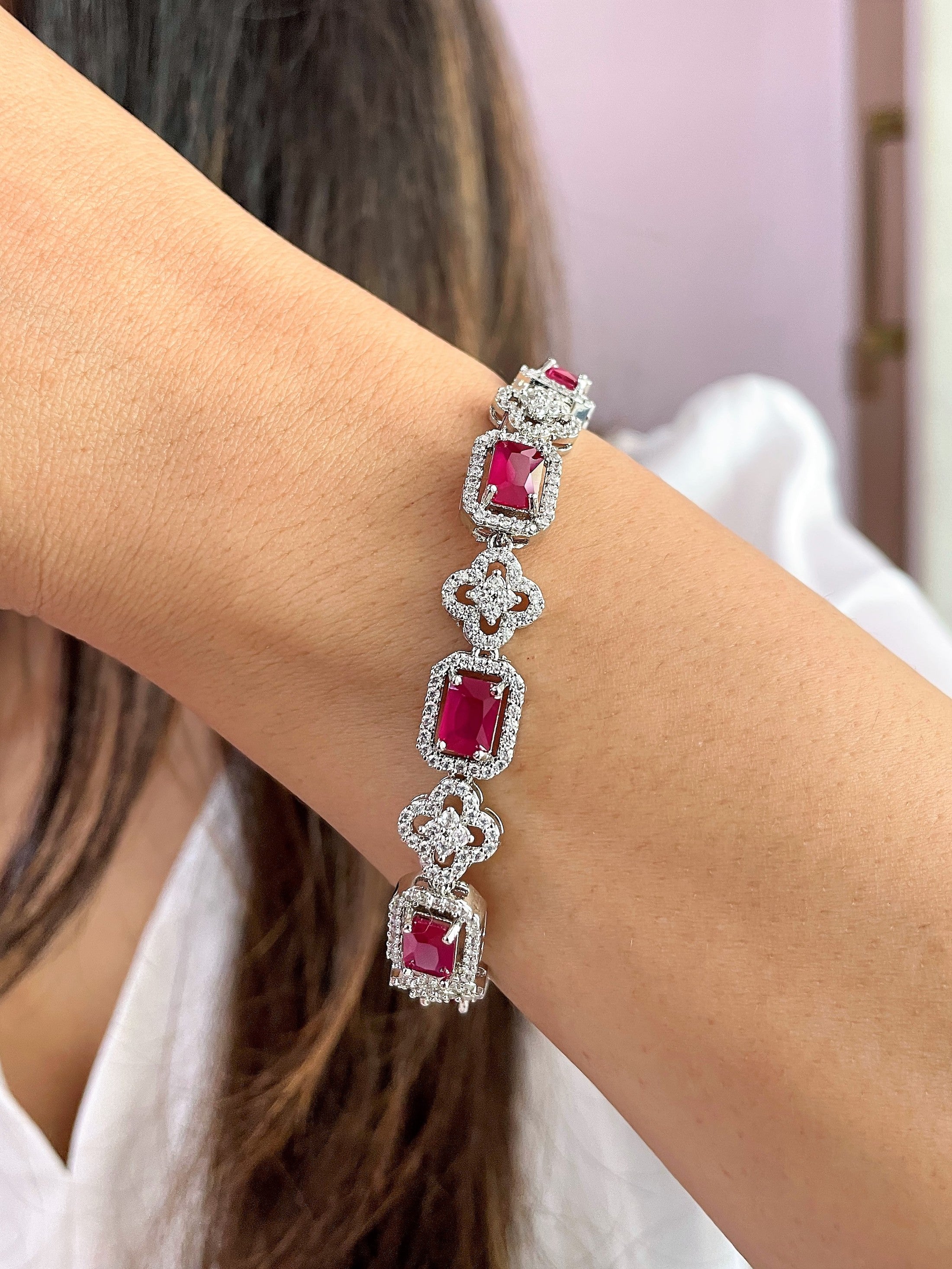 Clover Octa Diamond Bracelet