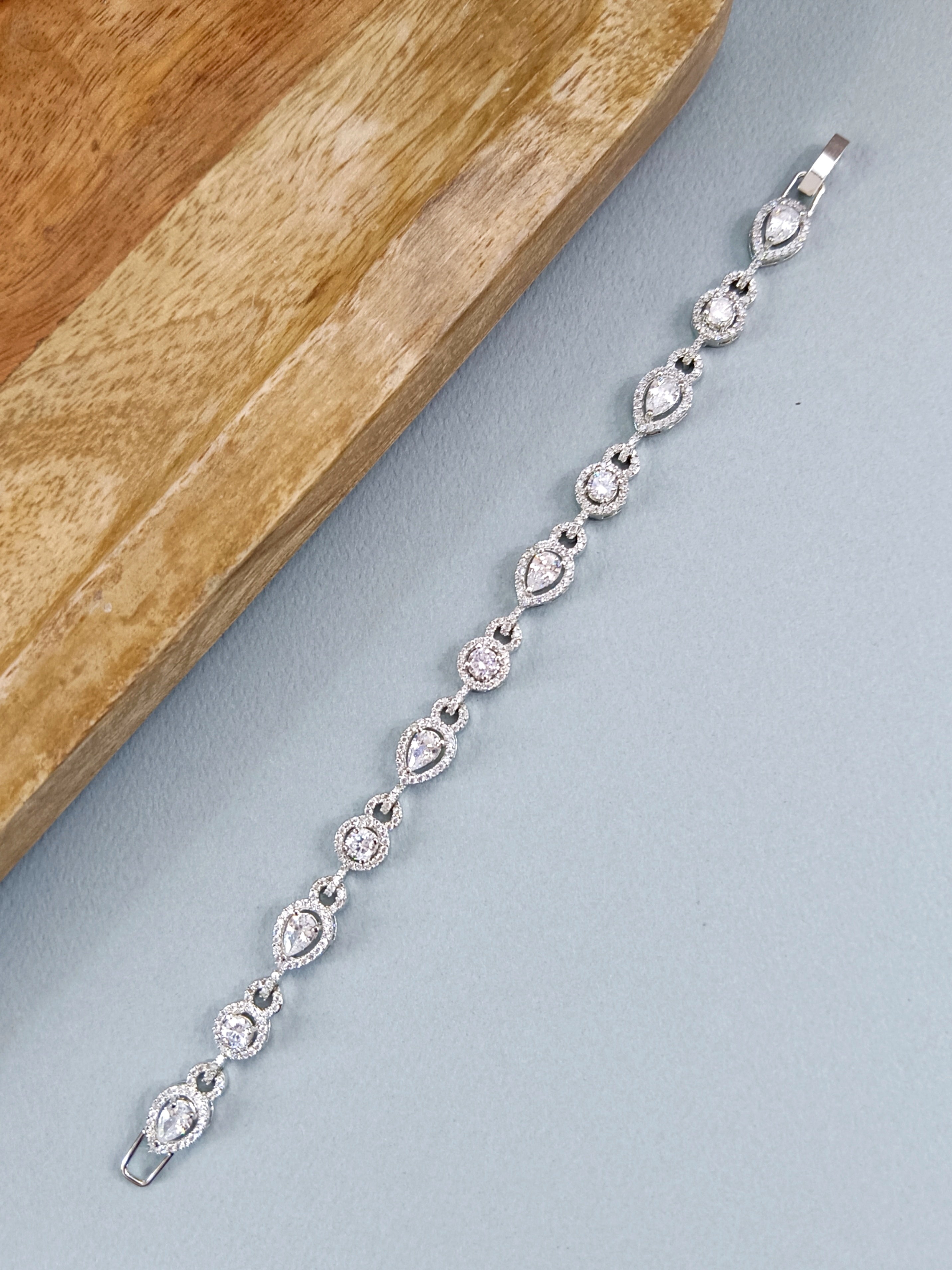 Pear Round Solitaire Diamond Bracelet