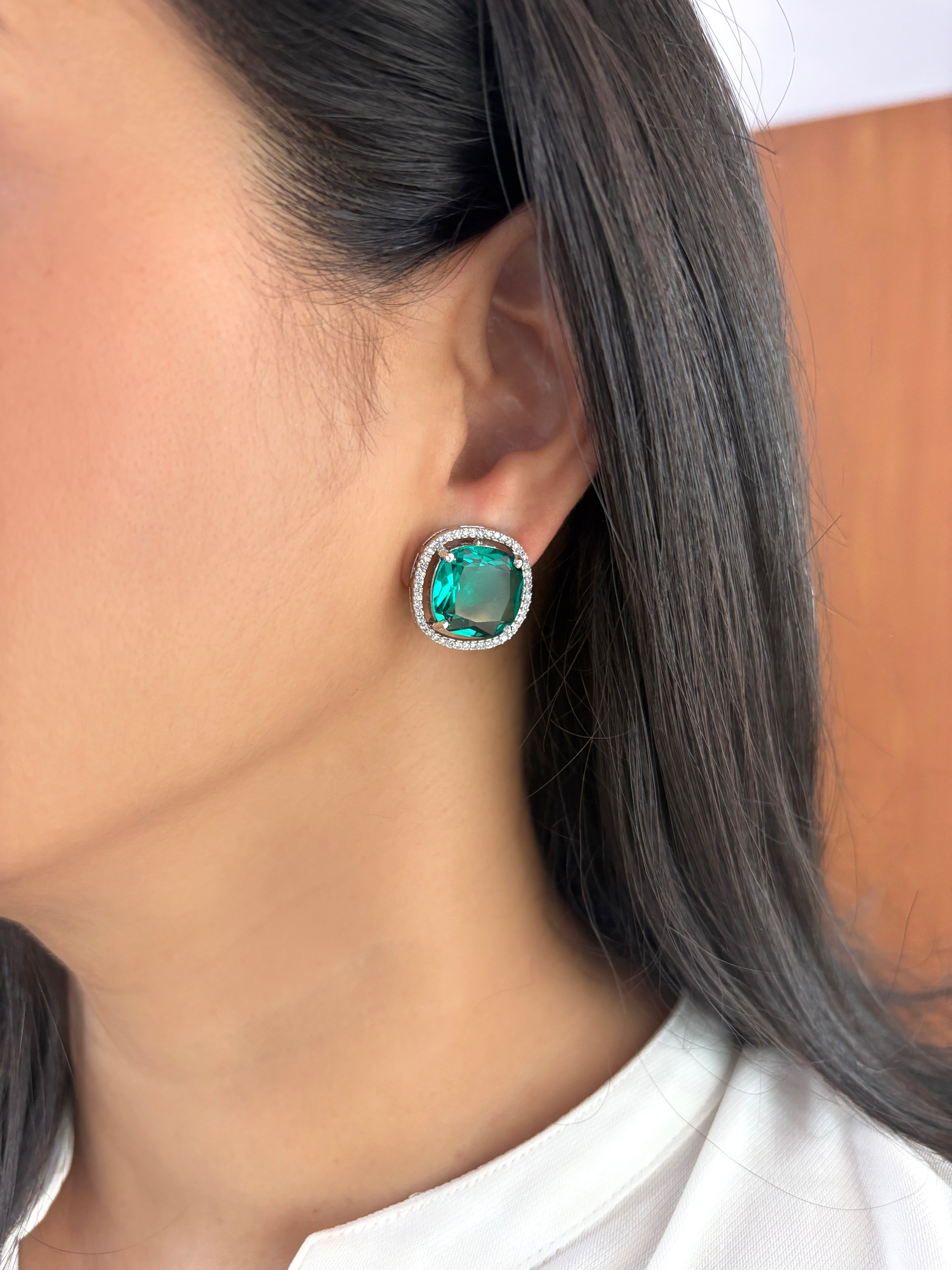 Nancy Big Cushion Studs