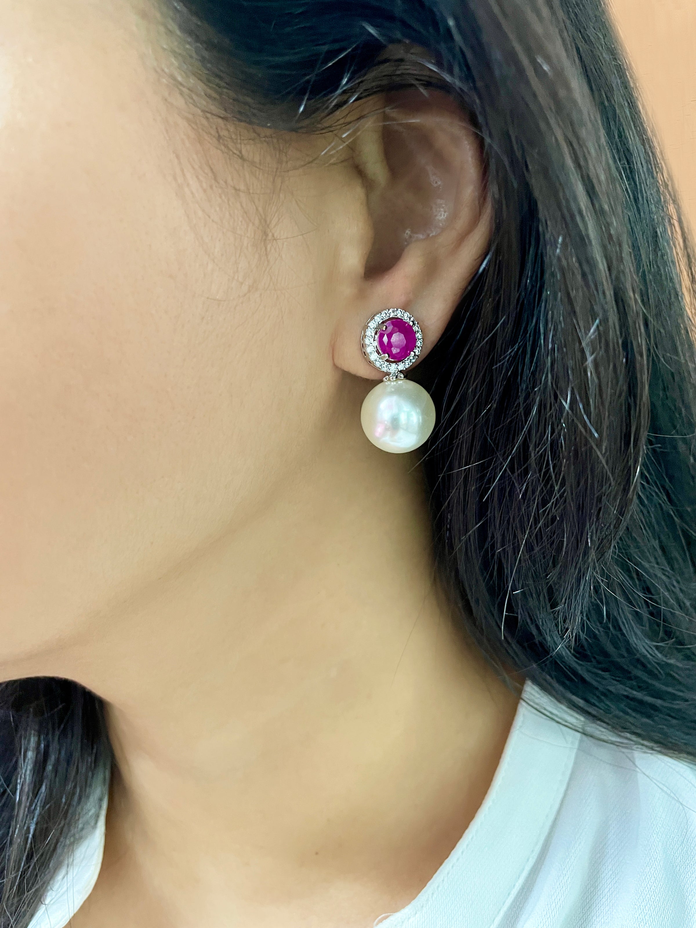 La Perle Solitaire Pearl Studs