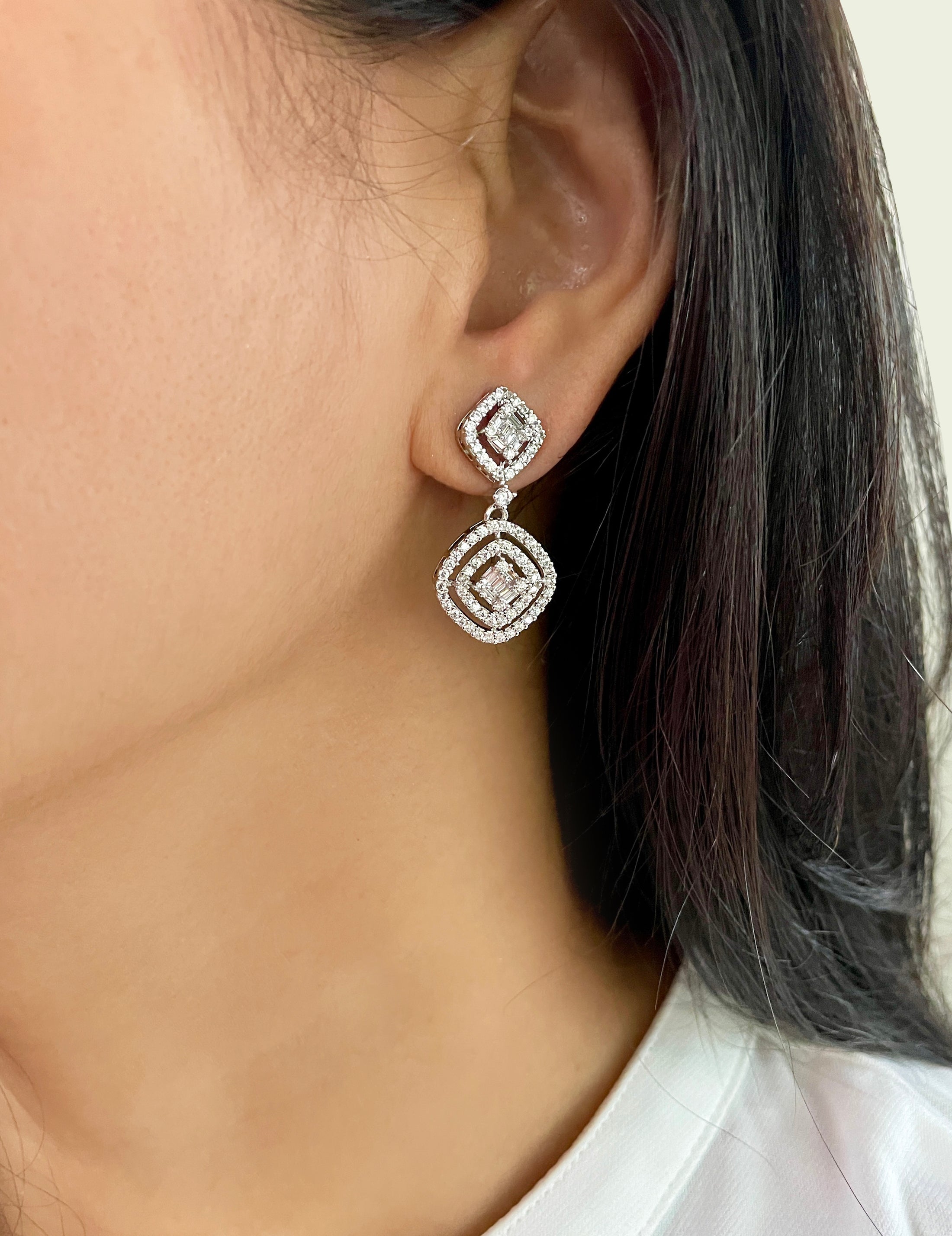 Lina Classic Diamond Earrings