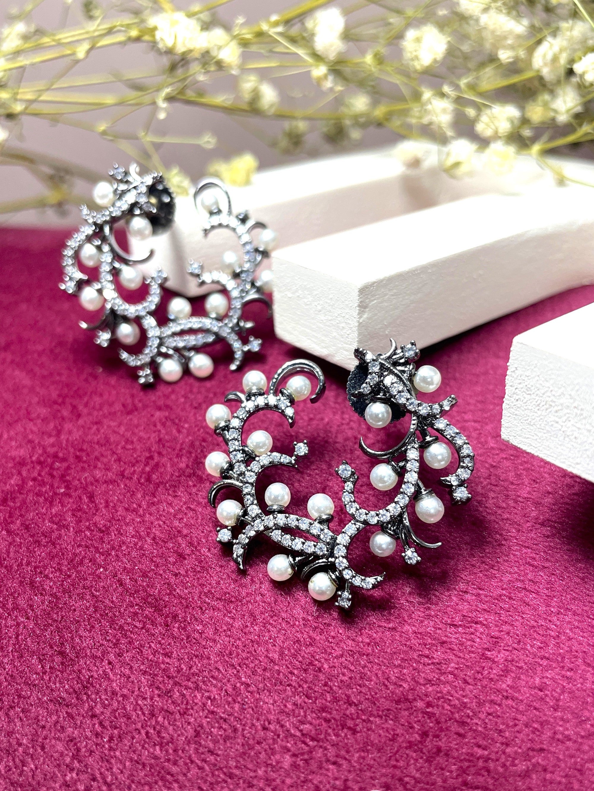 Lisa Diamond & Pearl Designer Studs