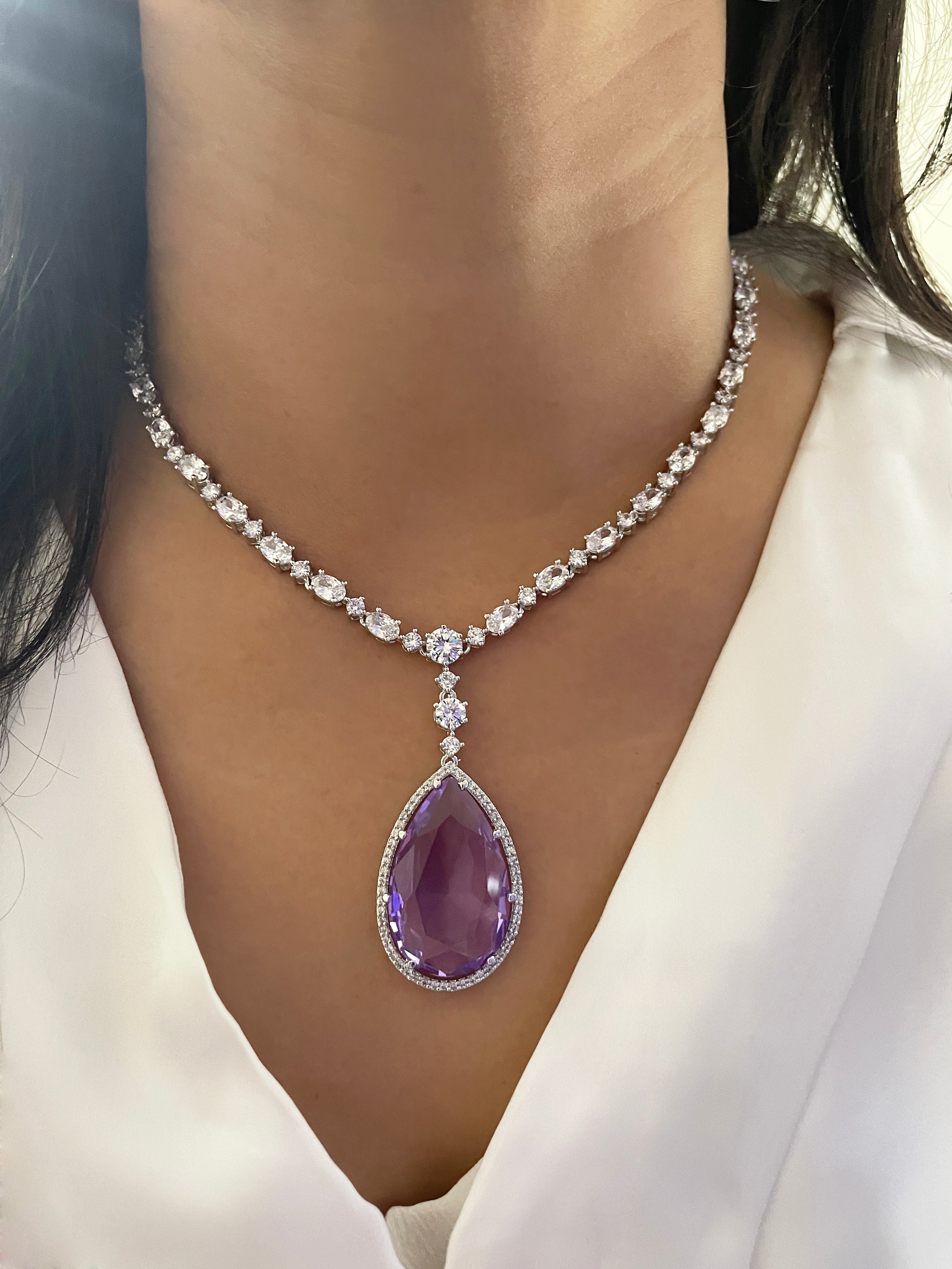 Aadra Pear Drop Lariat Necklace Set