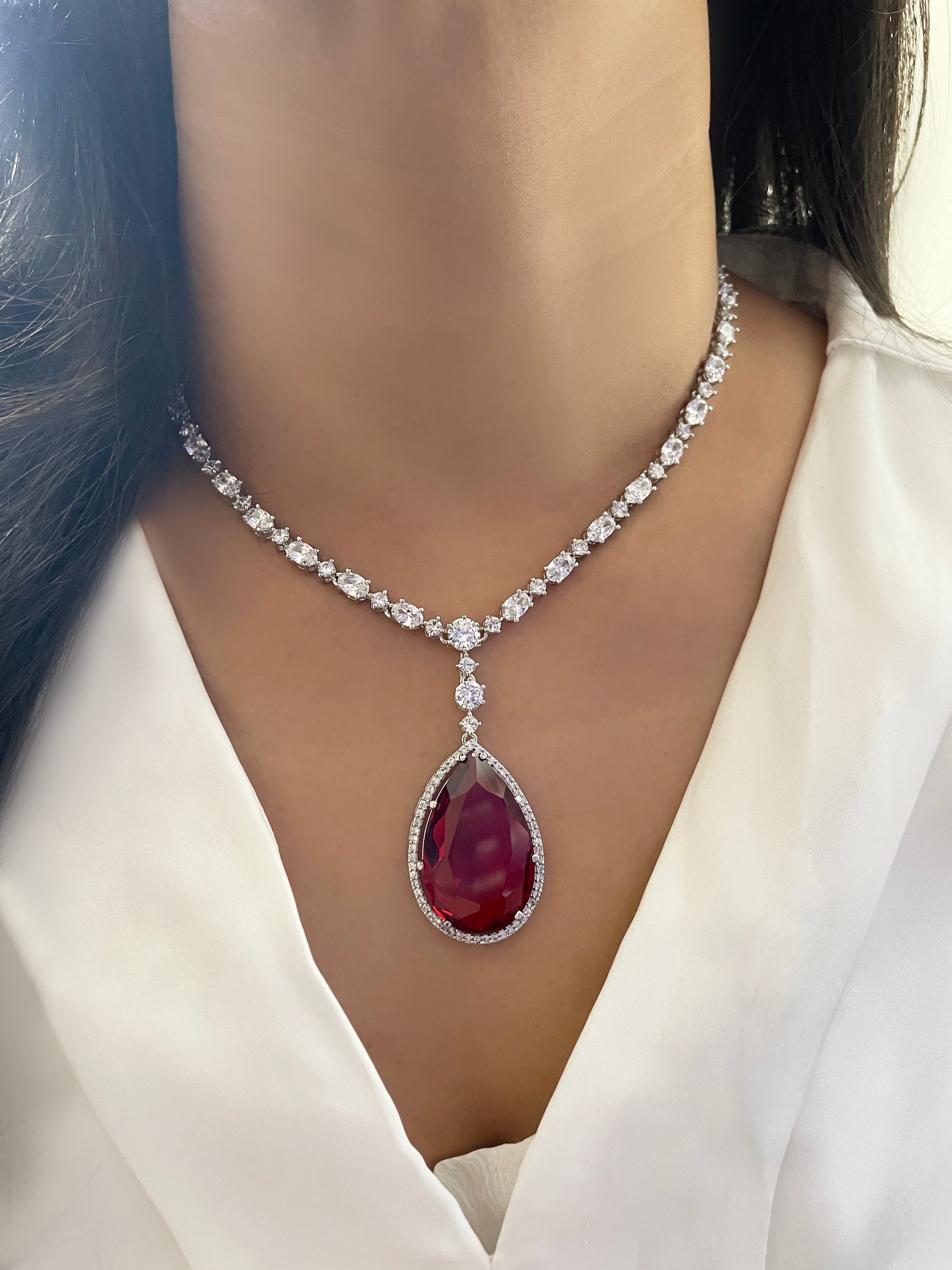 Aadra Pear Drop Lariat Necklace Set