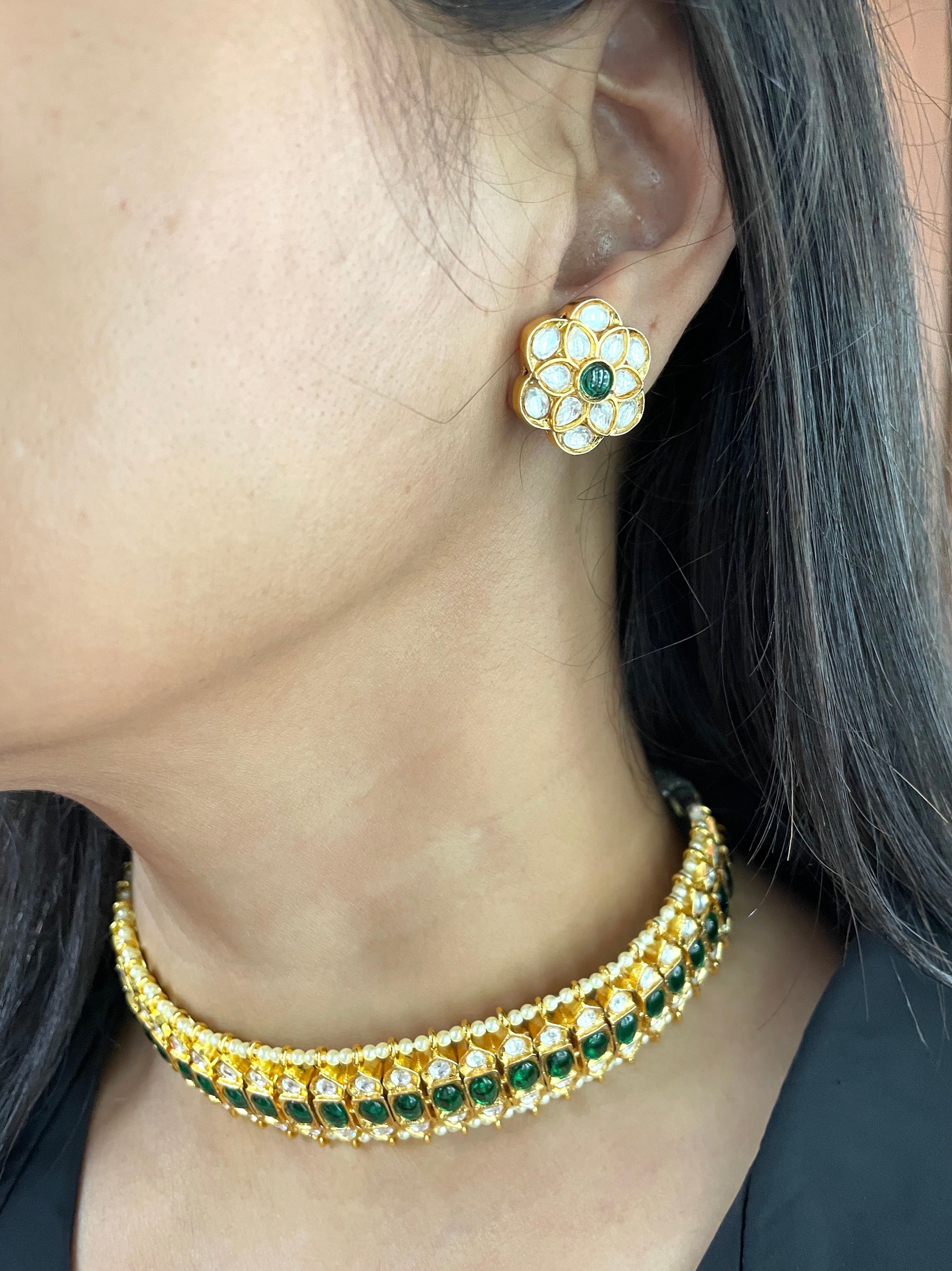 Kriti Minimalist Polki Choker