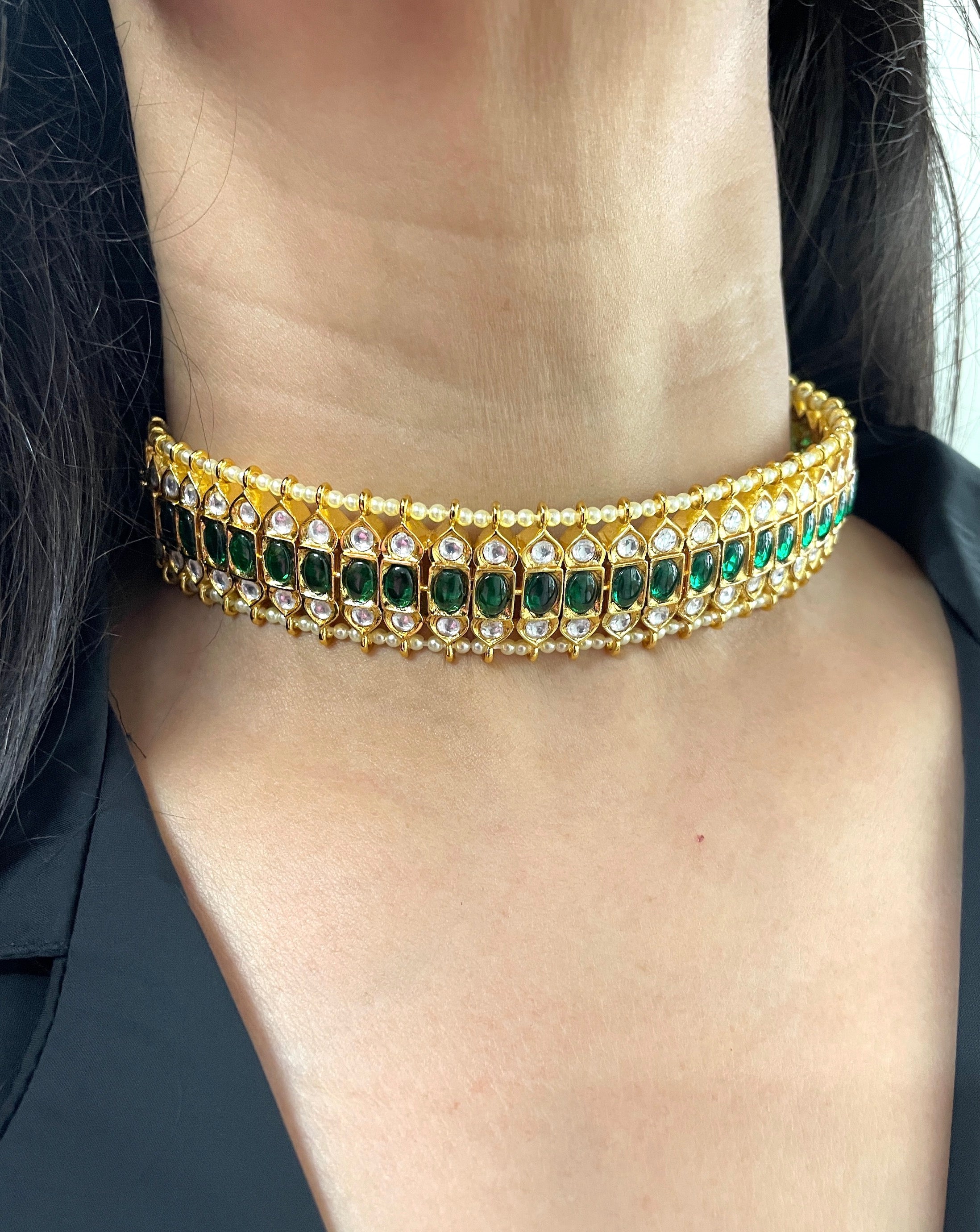 Kriti Minimalist Polki Choker