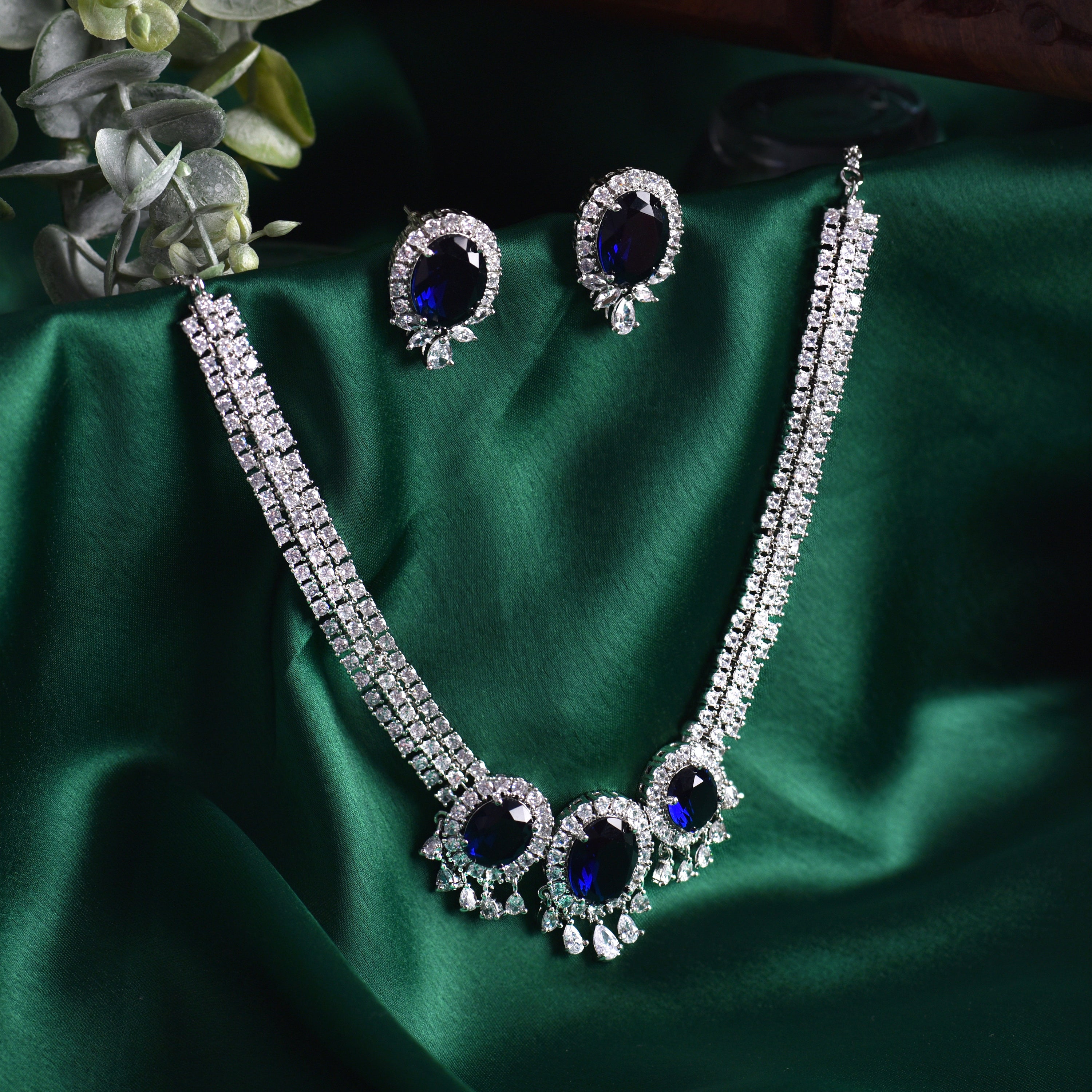 Eliana Elegant Diamond Necklace Set