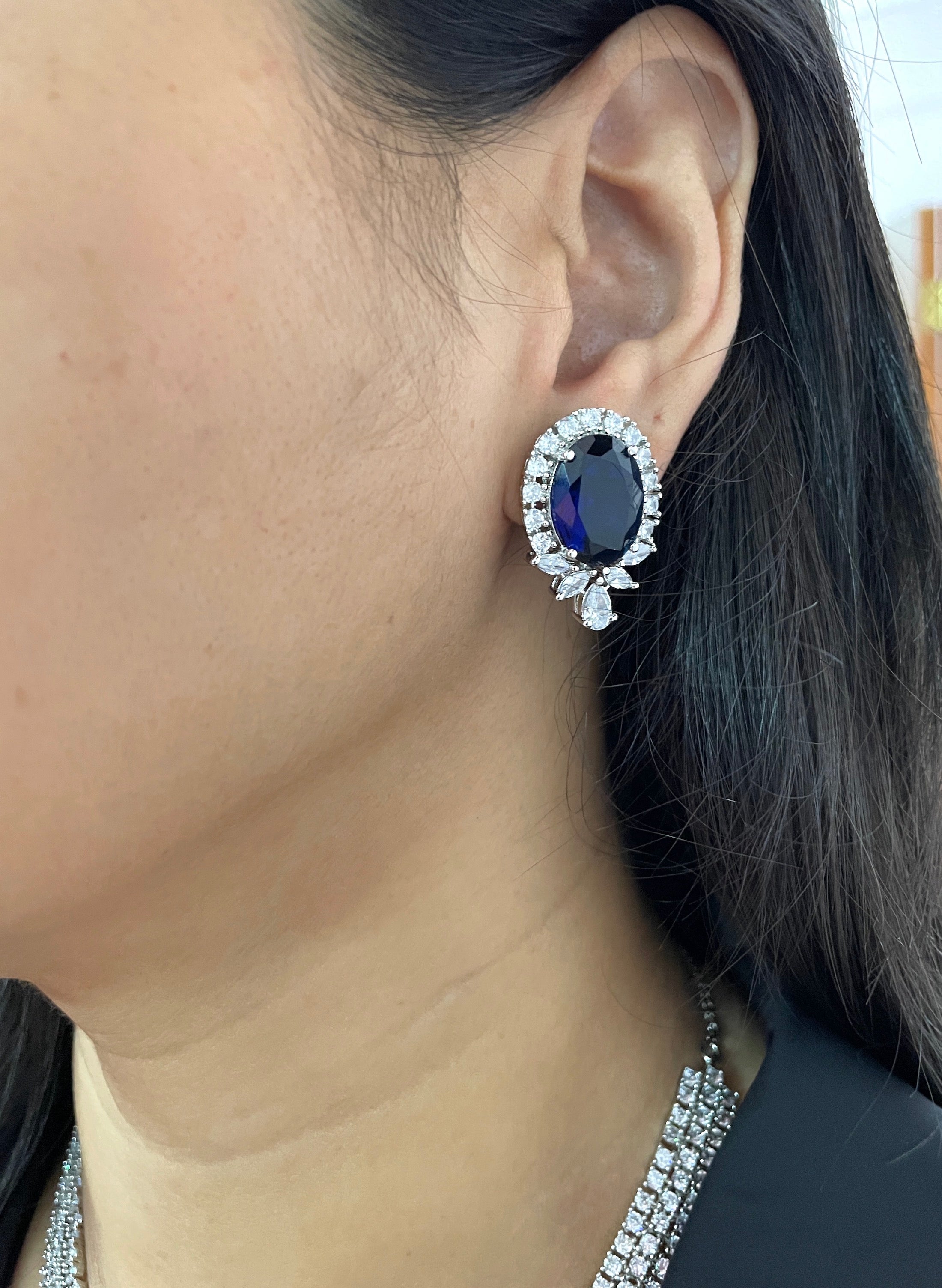 Eliana Elegant Diamond Necklace Set