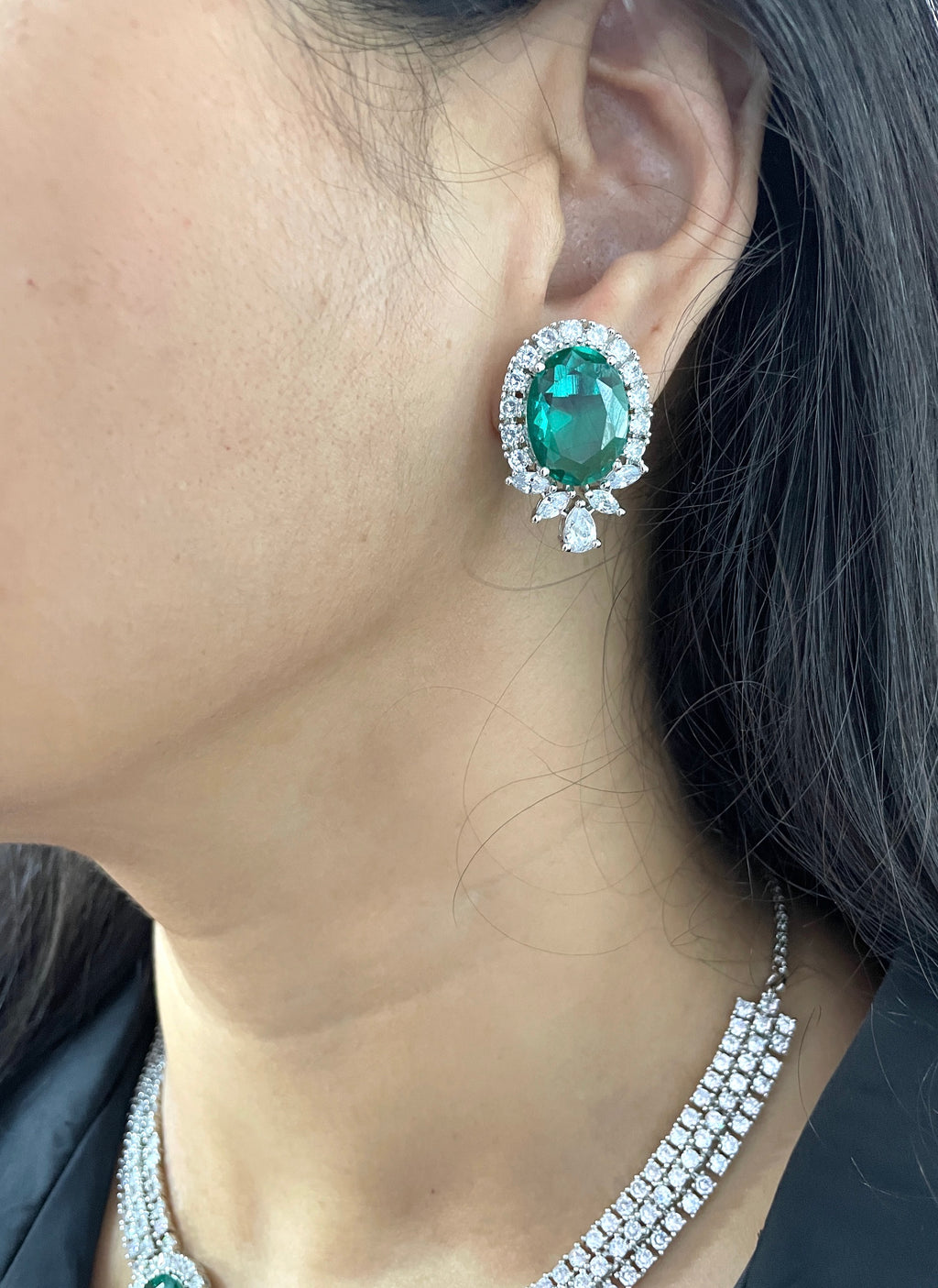 Eliana Elegant Diamond Necklace Set