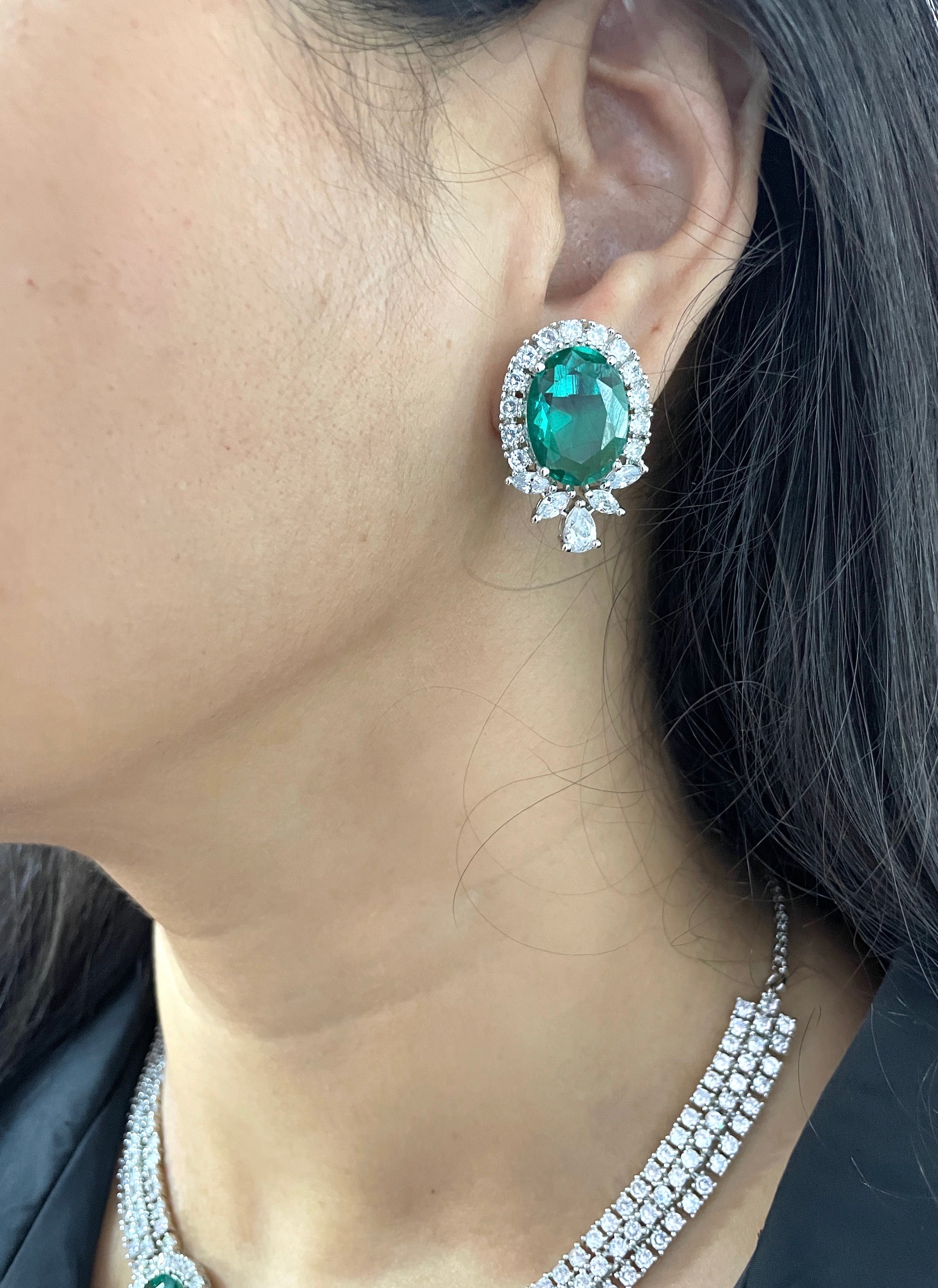 Eliana Elegant Diamond Necklace Set