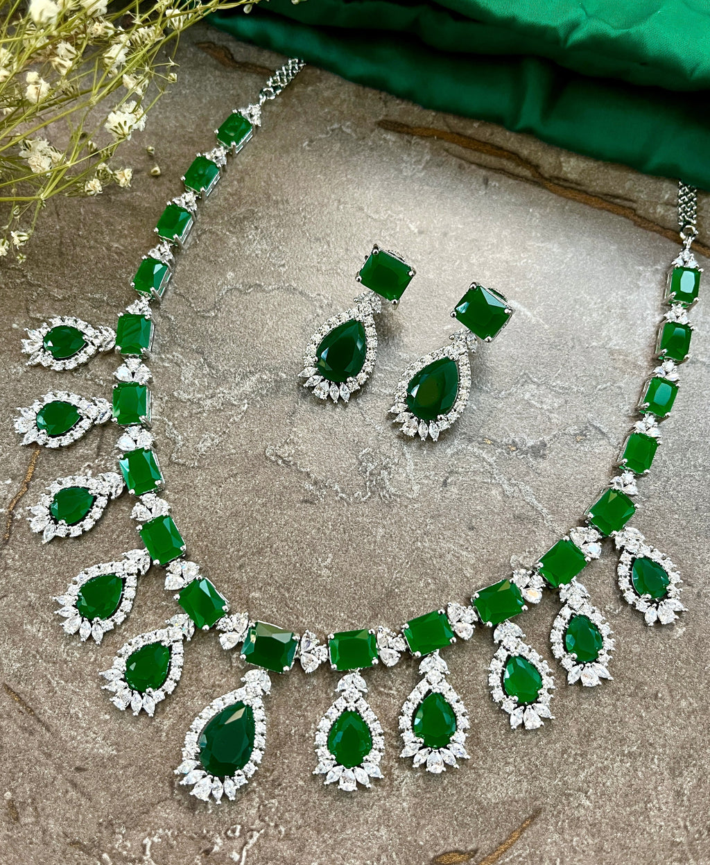 Diara Diamond & Gemstone Necklace Set