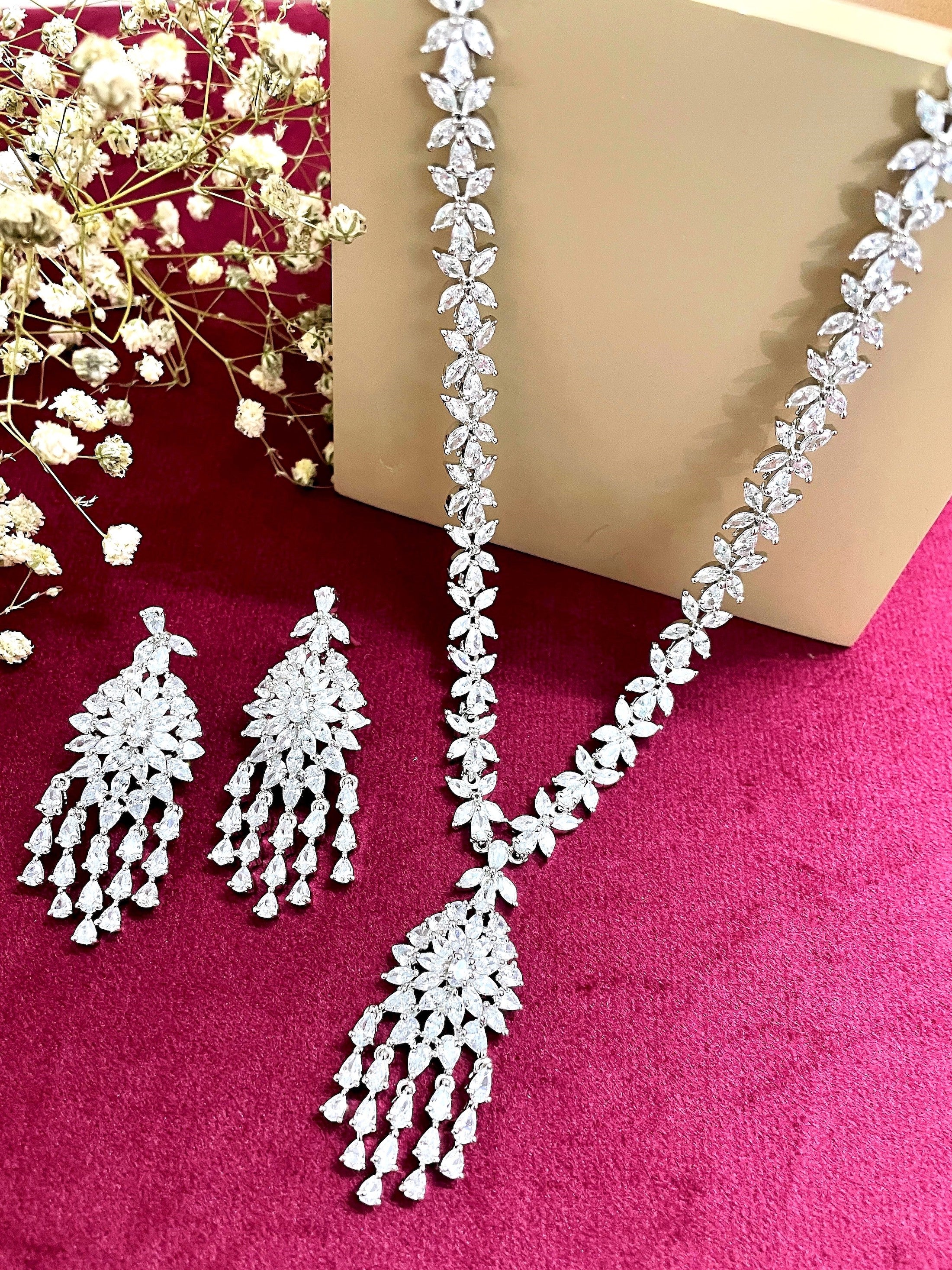 Jasmine Diamond Necklace Set