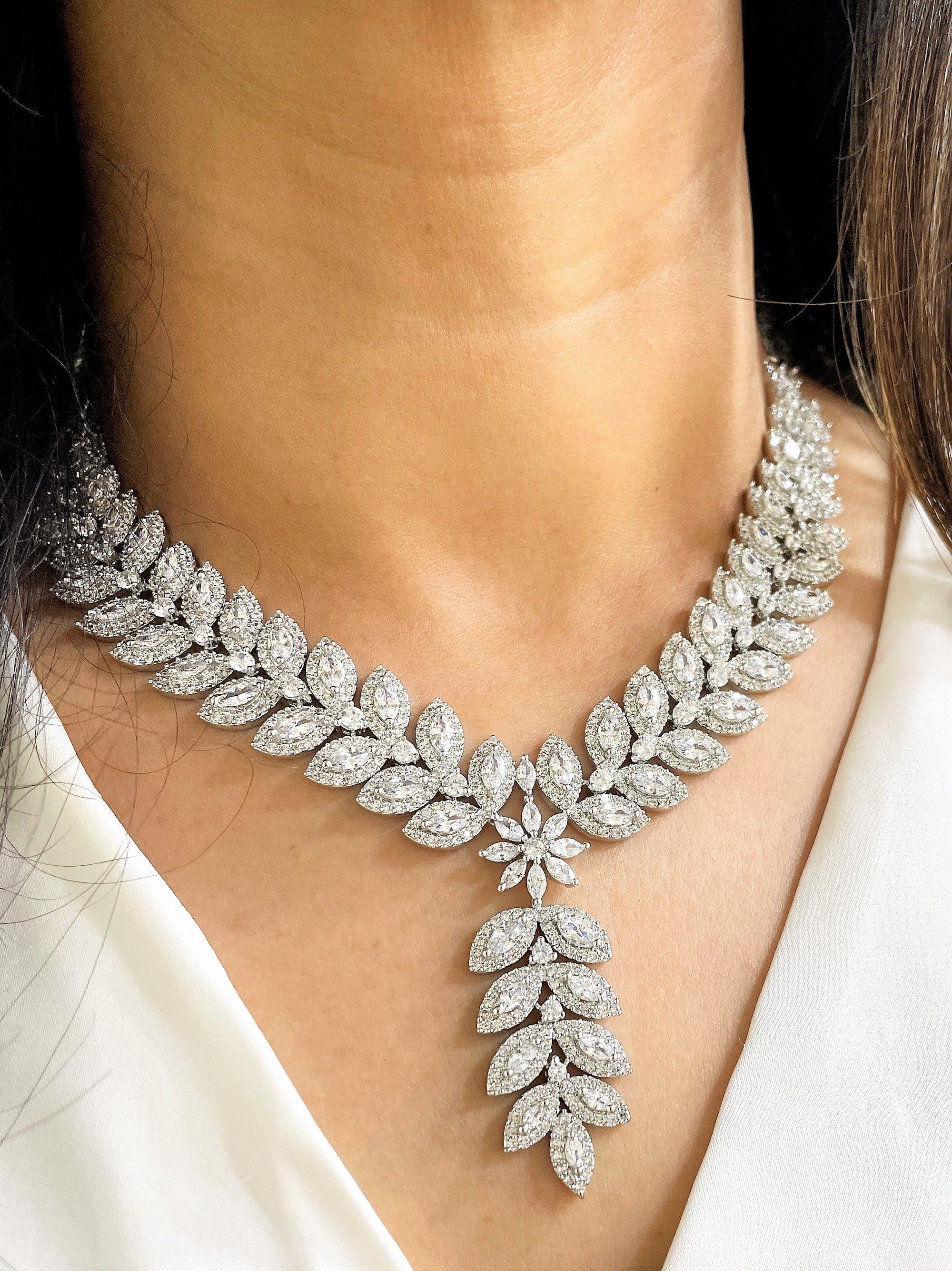 Kiara Evergreen Diamond Necklace Set