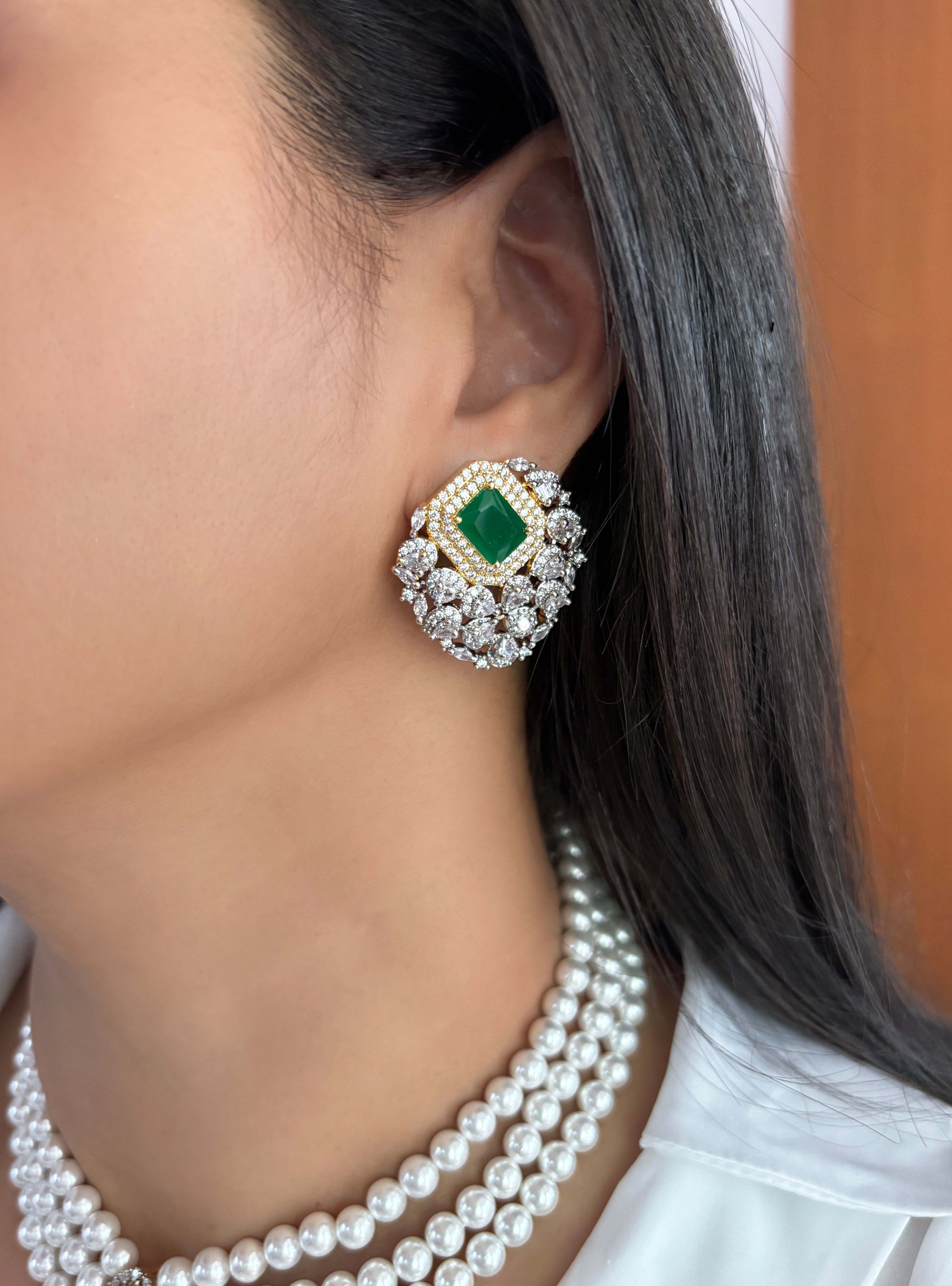 Kashvi Contemporary Pearl & Diamond Necklace Set