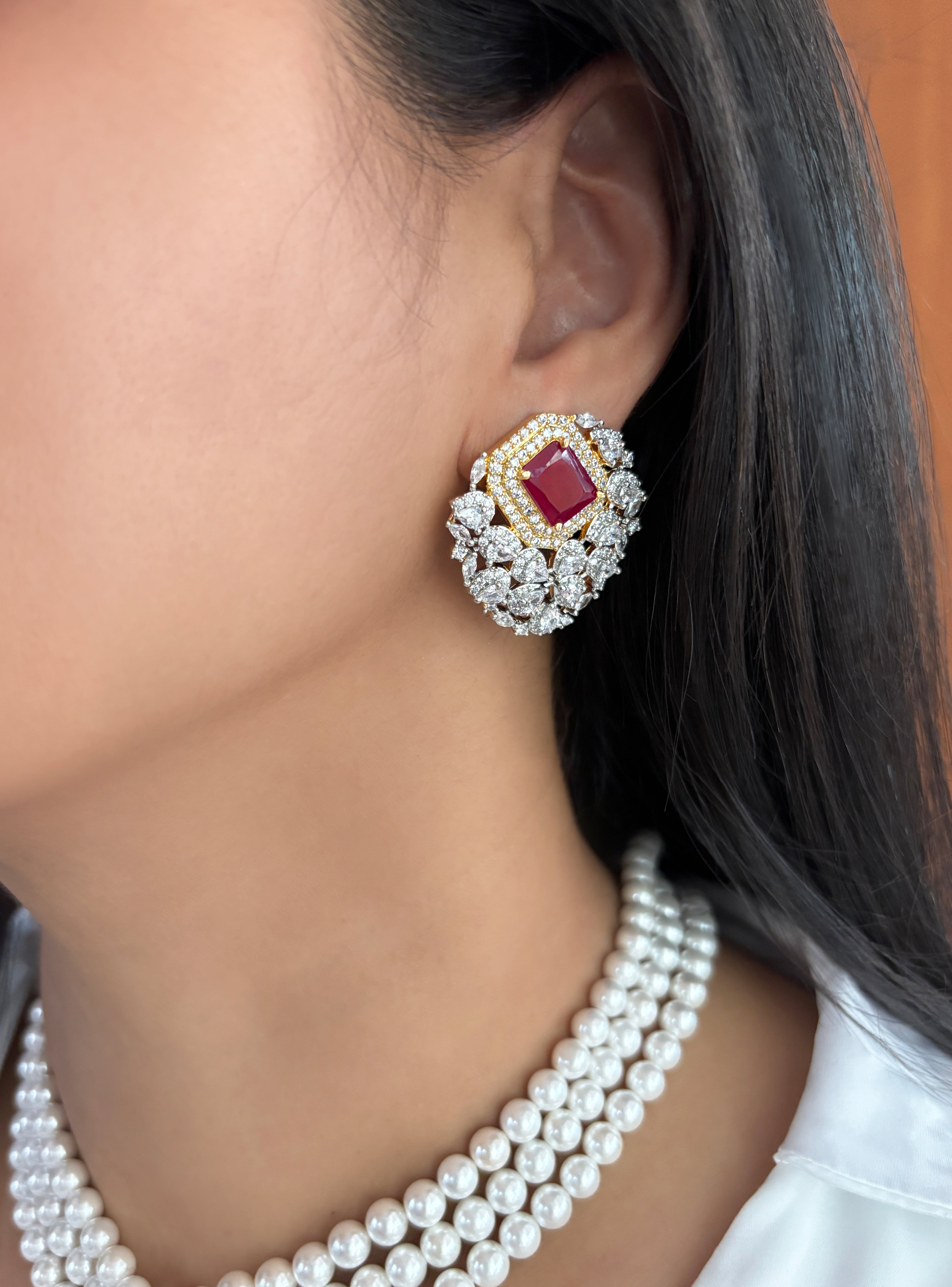 Kashvi Contemporary Pearl & Diamond Necklace Set