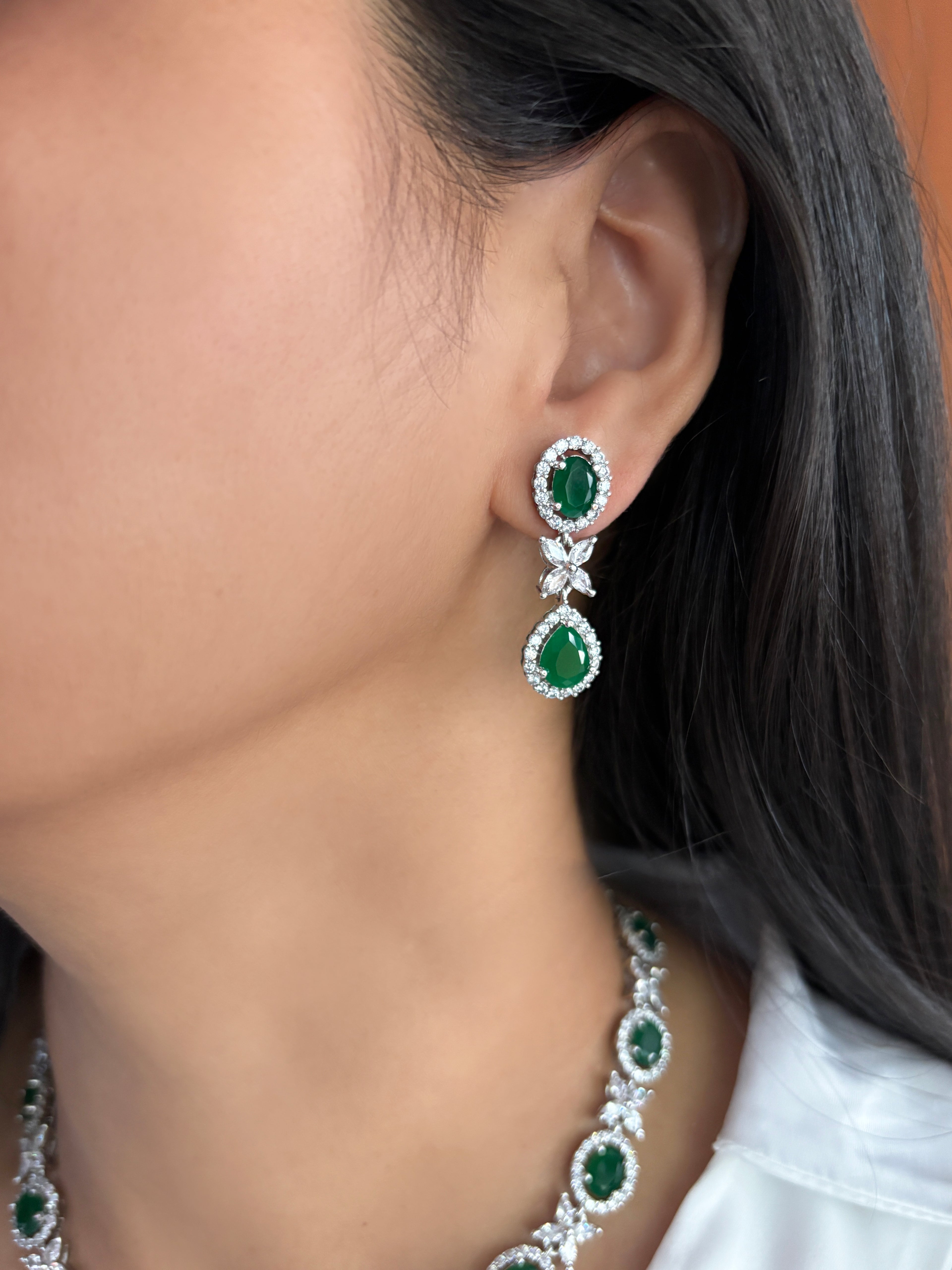 Evara Diamond Designer Necklace Set