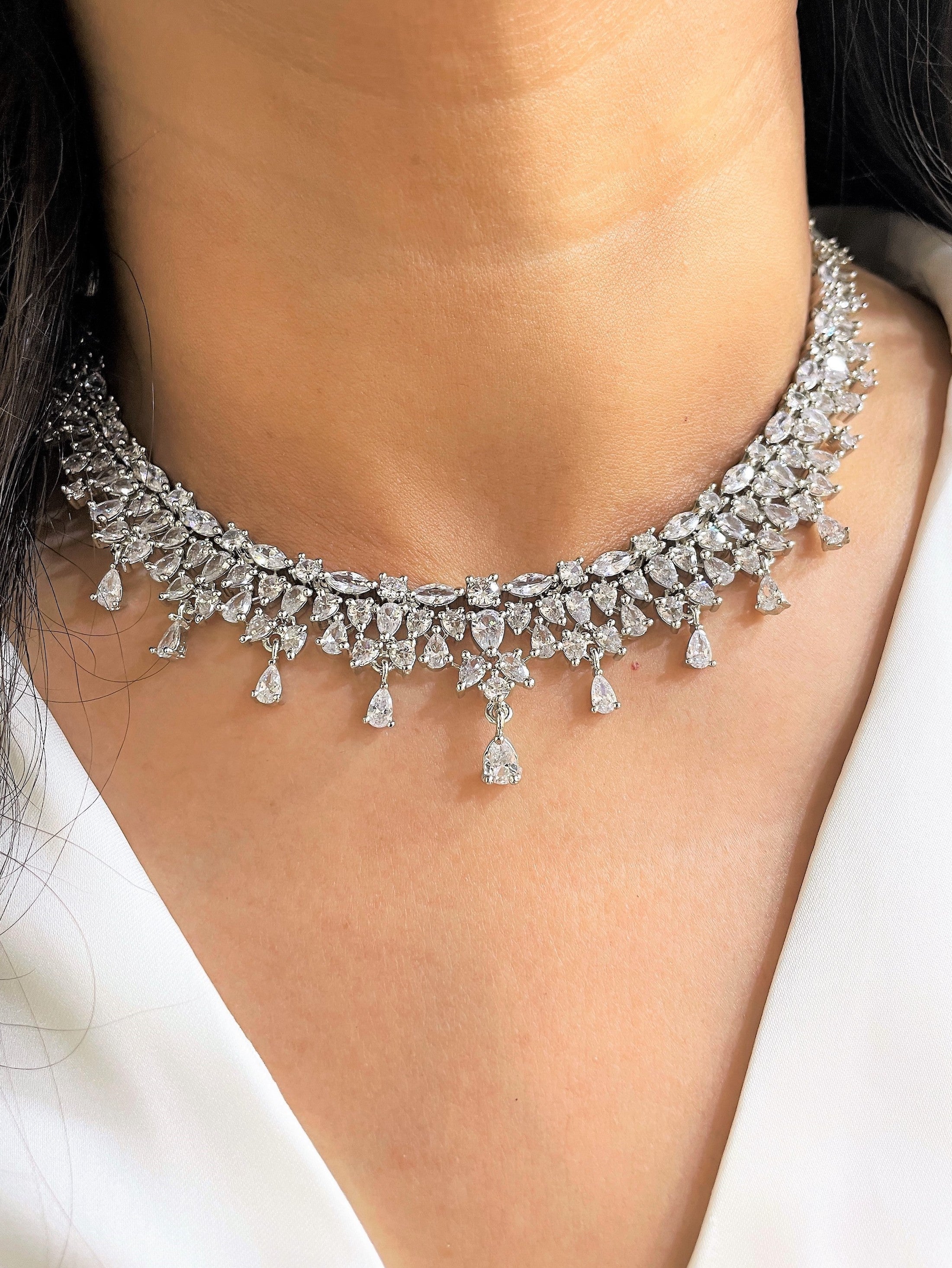 Farah Classic Diamond Necklace Set