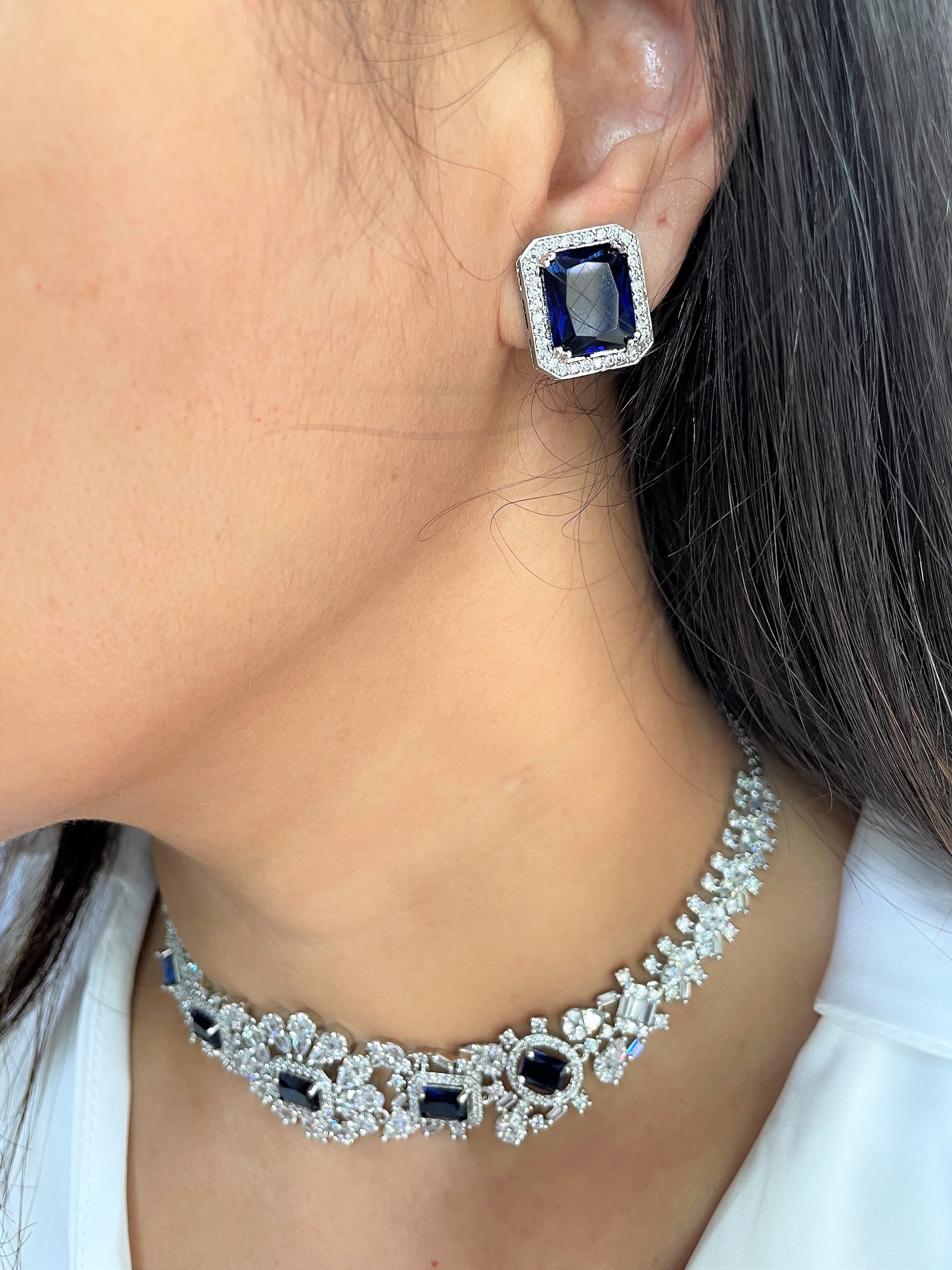 Elma Emerald Stones Choker Set