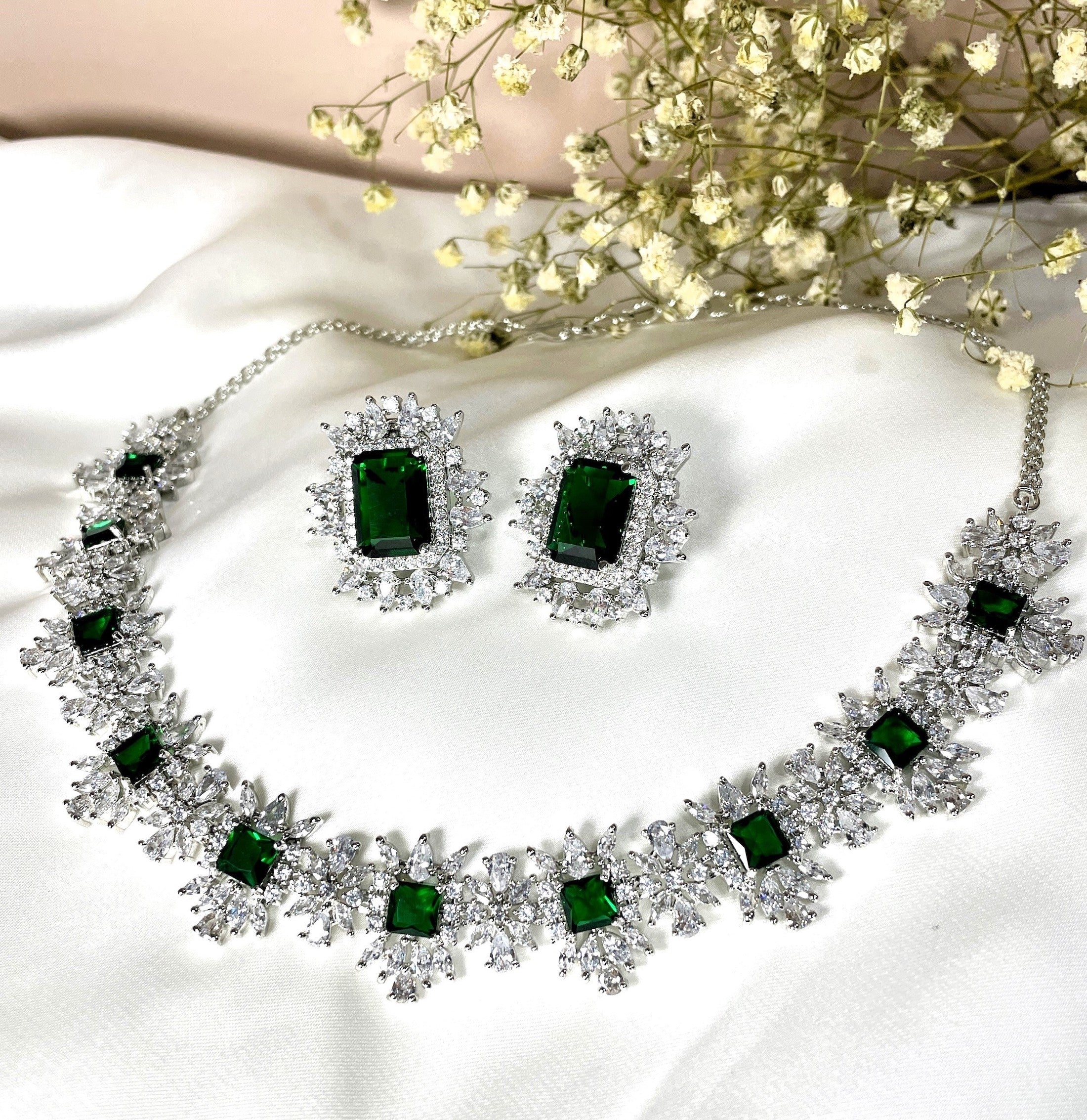 Kinsey Classic Diamond Necklace Set