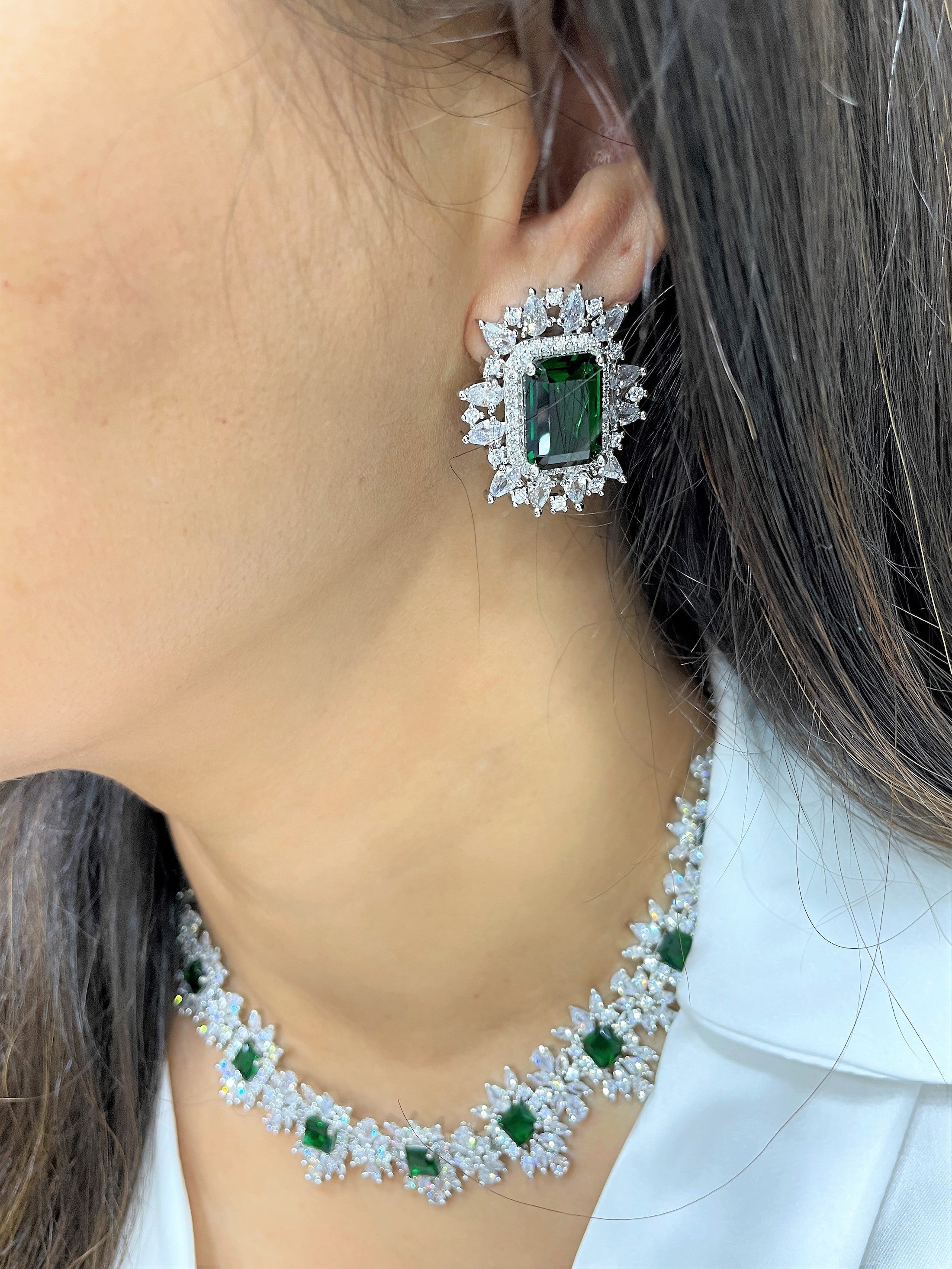 Kinsey Classic Diamond Necklace Set
