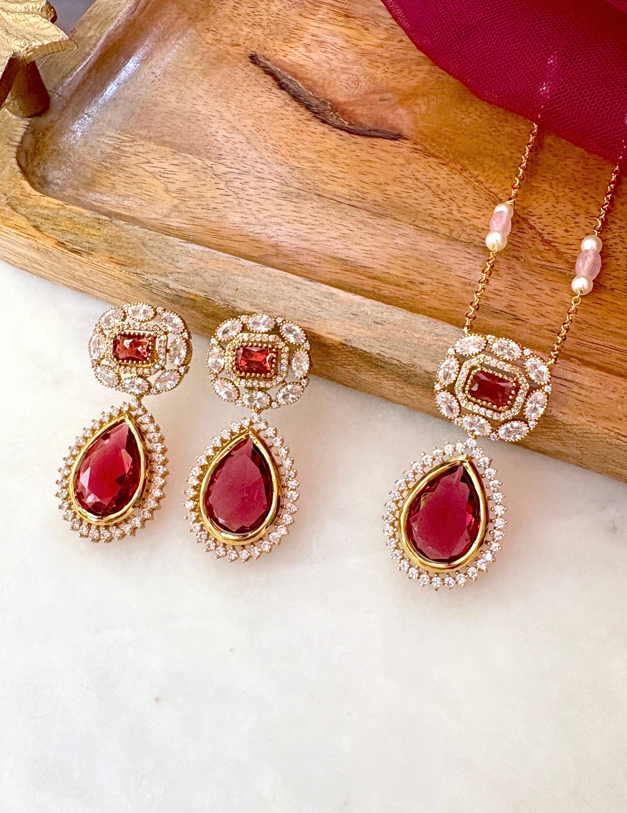 Anika Contemporary Diamond Pendant Set