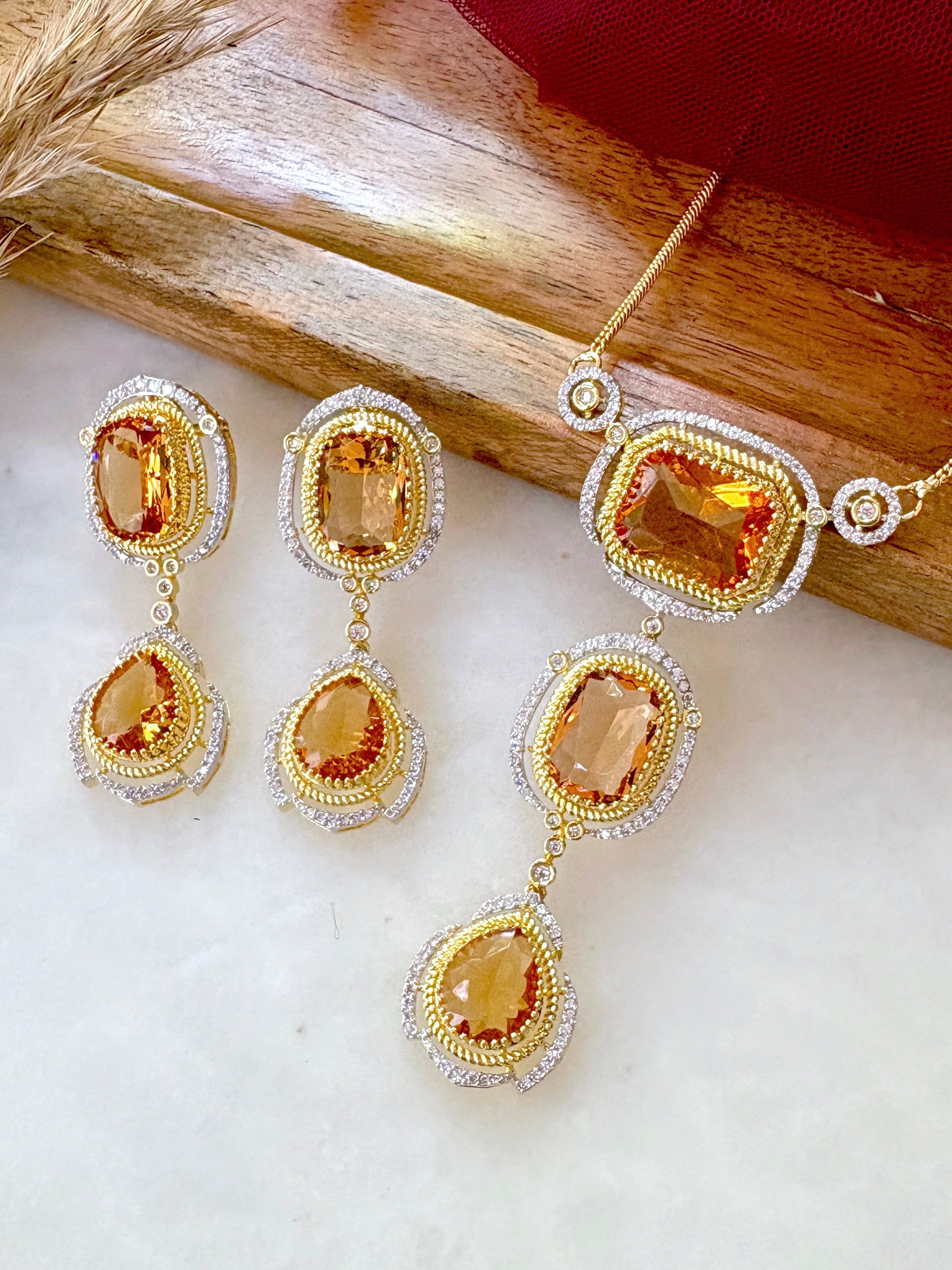 Arabella Diamond Designer Pendant Set