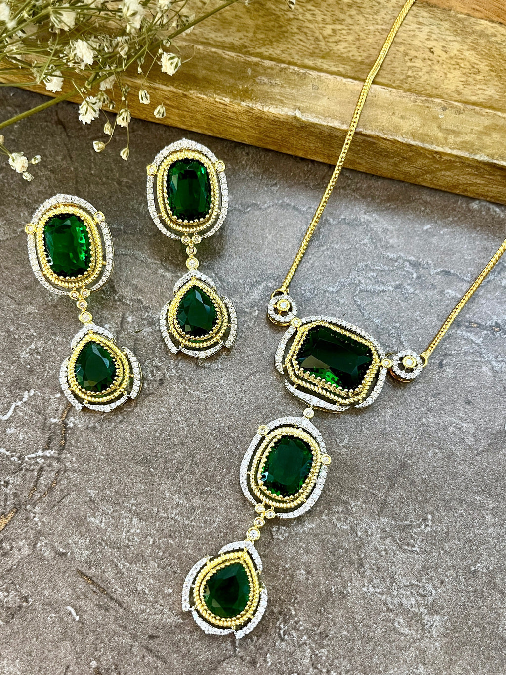Arabella Diamond Designer Pendant Set
