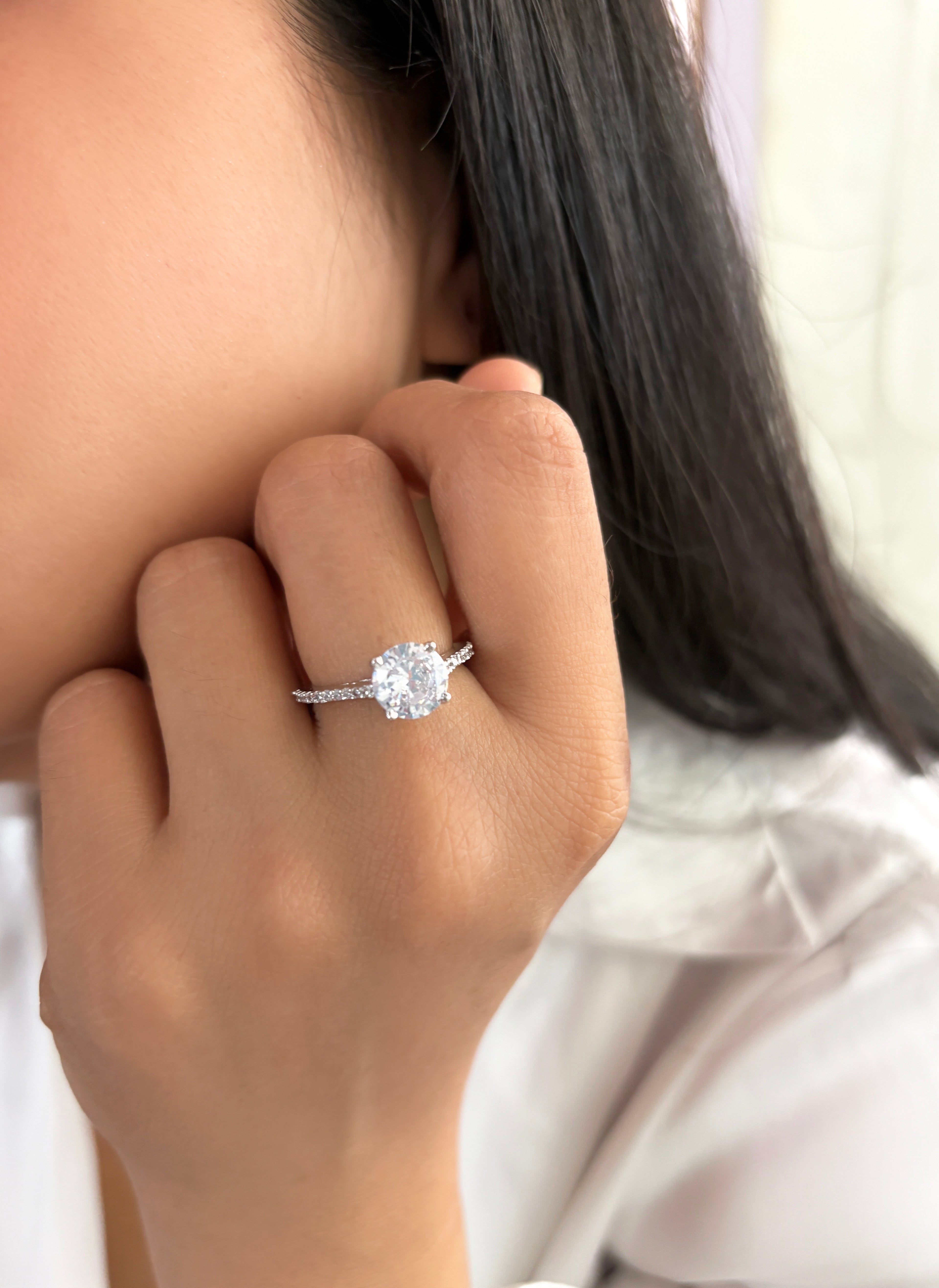 Chica Diamond Solitaire Ring